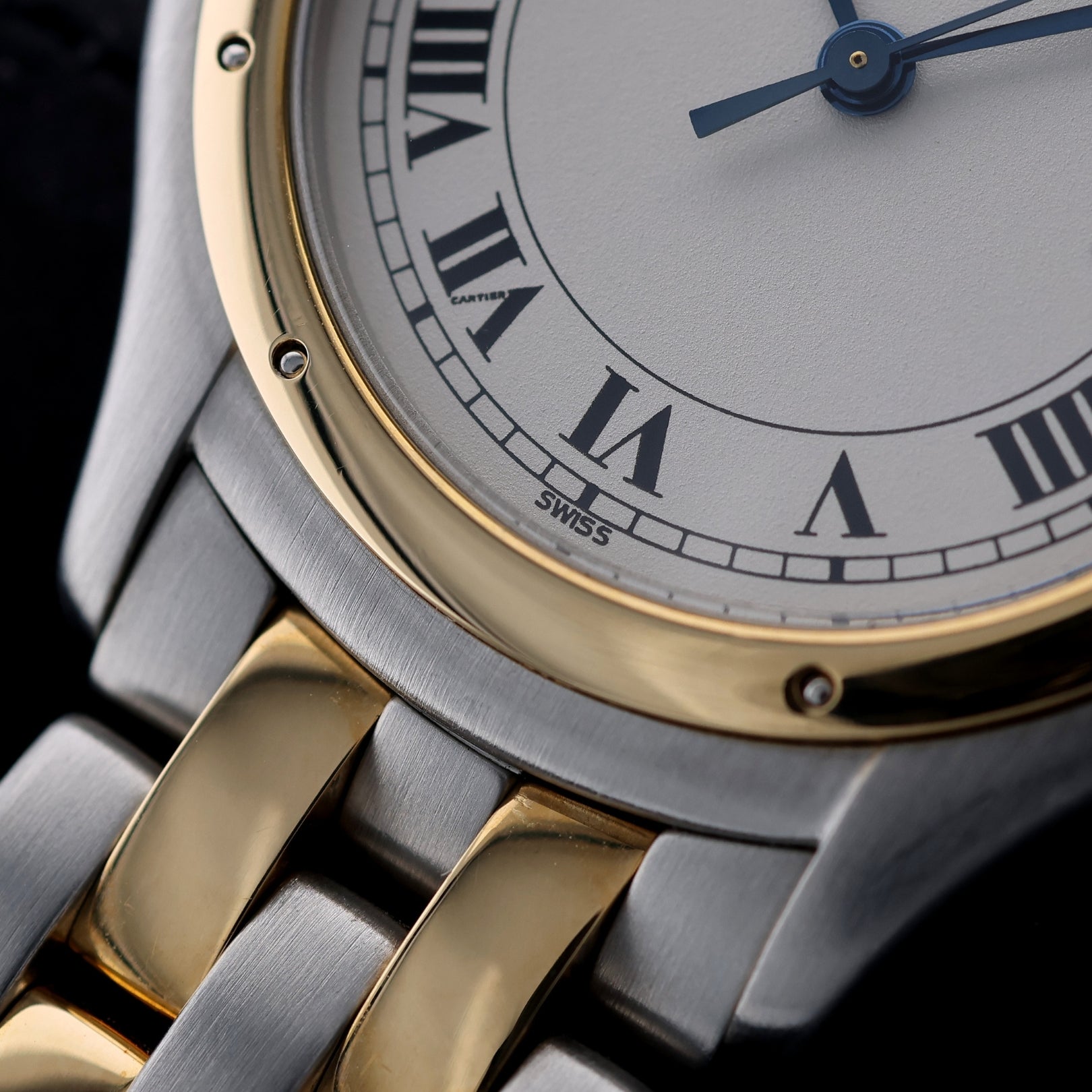 Cartier Panthere Cougar 33, Stahl/Gelbgold, White rom. Dial, 187904, Cartier - Box - LUXUHRIA