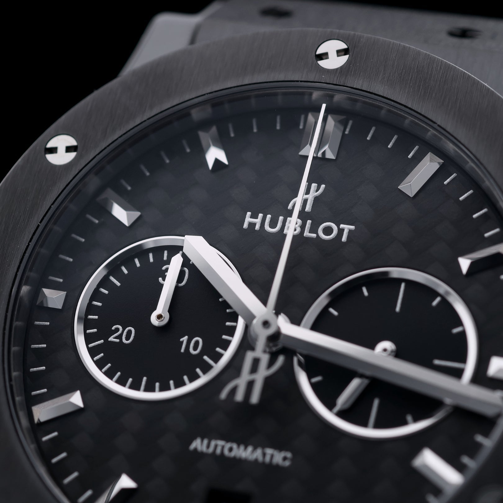 Hublot Classic Fusion Chronograph Black Magic, Service 2025, 42 mm, Keramik, Ref. 541.CM.1171.RX, B+P - LUXUHRIA