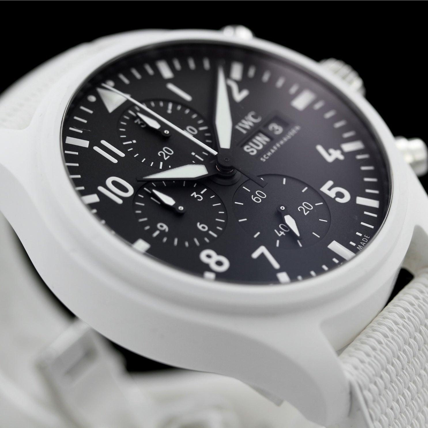 IWC Fliegeruhr Chronograph, Top Gun, White Ceramic, Ref. IW389105, 2023, B+P - LUXUHRIA