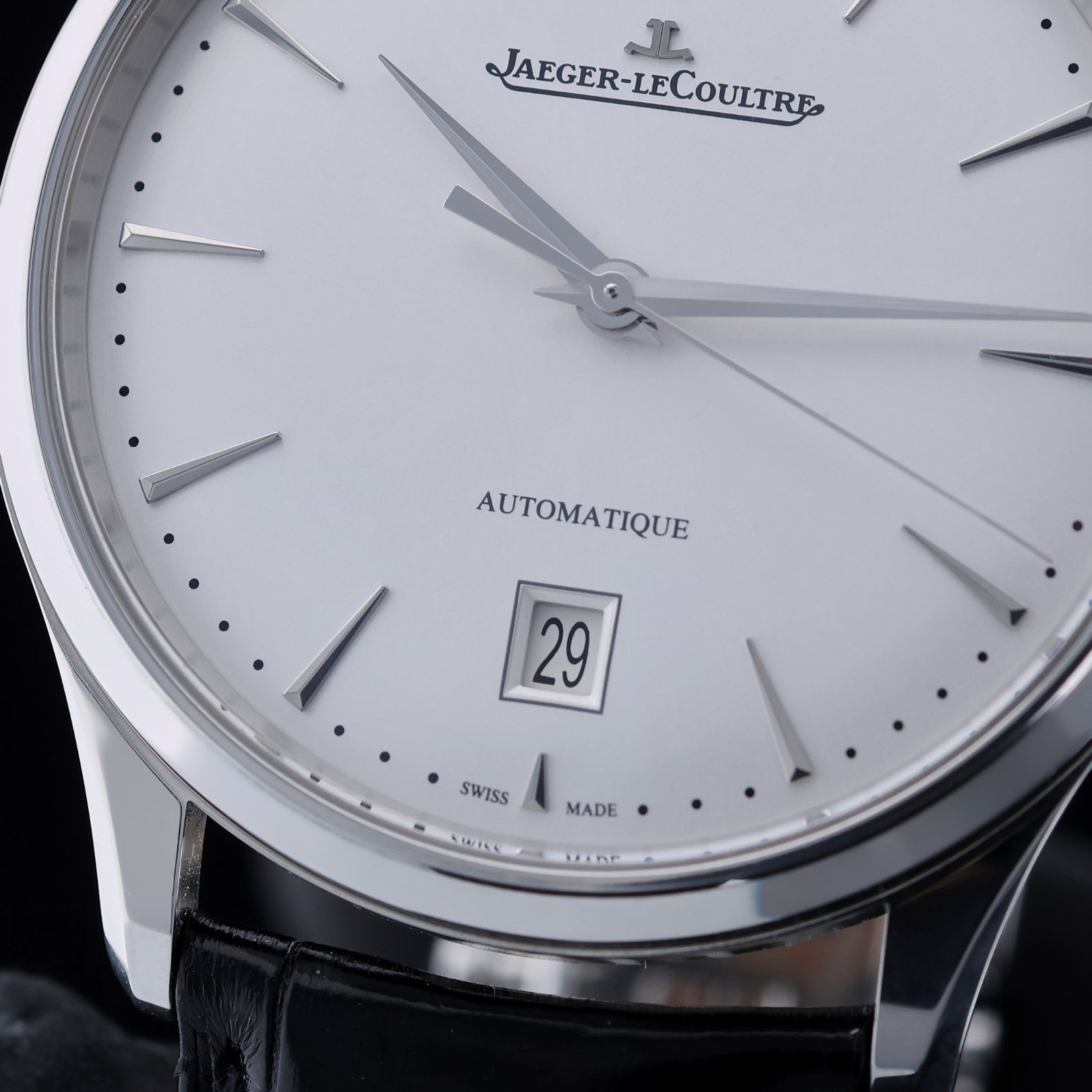 Jaeger - LeCoultre Master Ultra Thin Date 39mm, Ref. Q1238420, 05 - 2022, B+P - LUXUHRIA