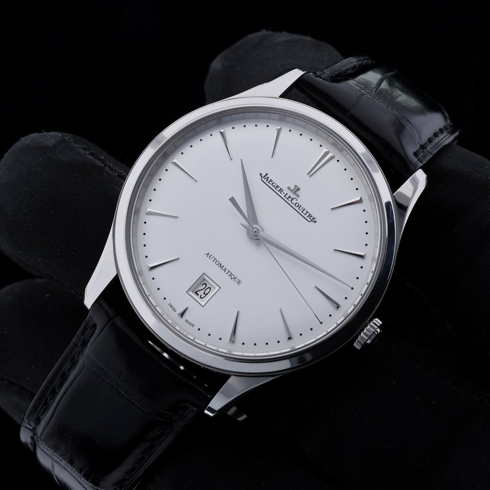 Jaeger - LeCoultre Master Ultra Thin Date 39mm, Ref. Q1238420, 05 - 2022, B+P - LUXUHRIA