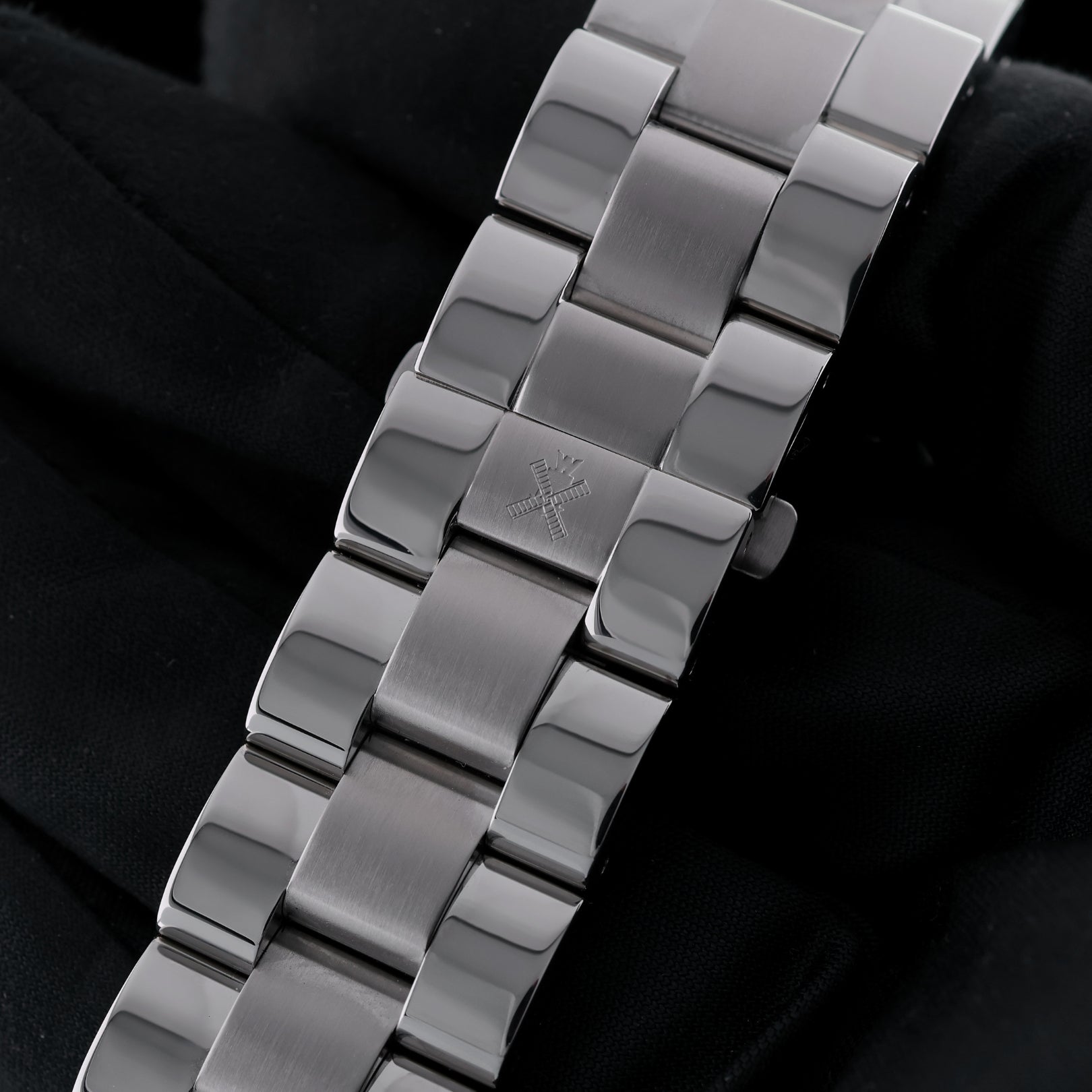 Mühle Glashütte Nautische Instrumente, City 99, Edelstahl, Ref. M1 - 99 - 40, 05 - 2008, B+P - LUXUHRIA