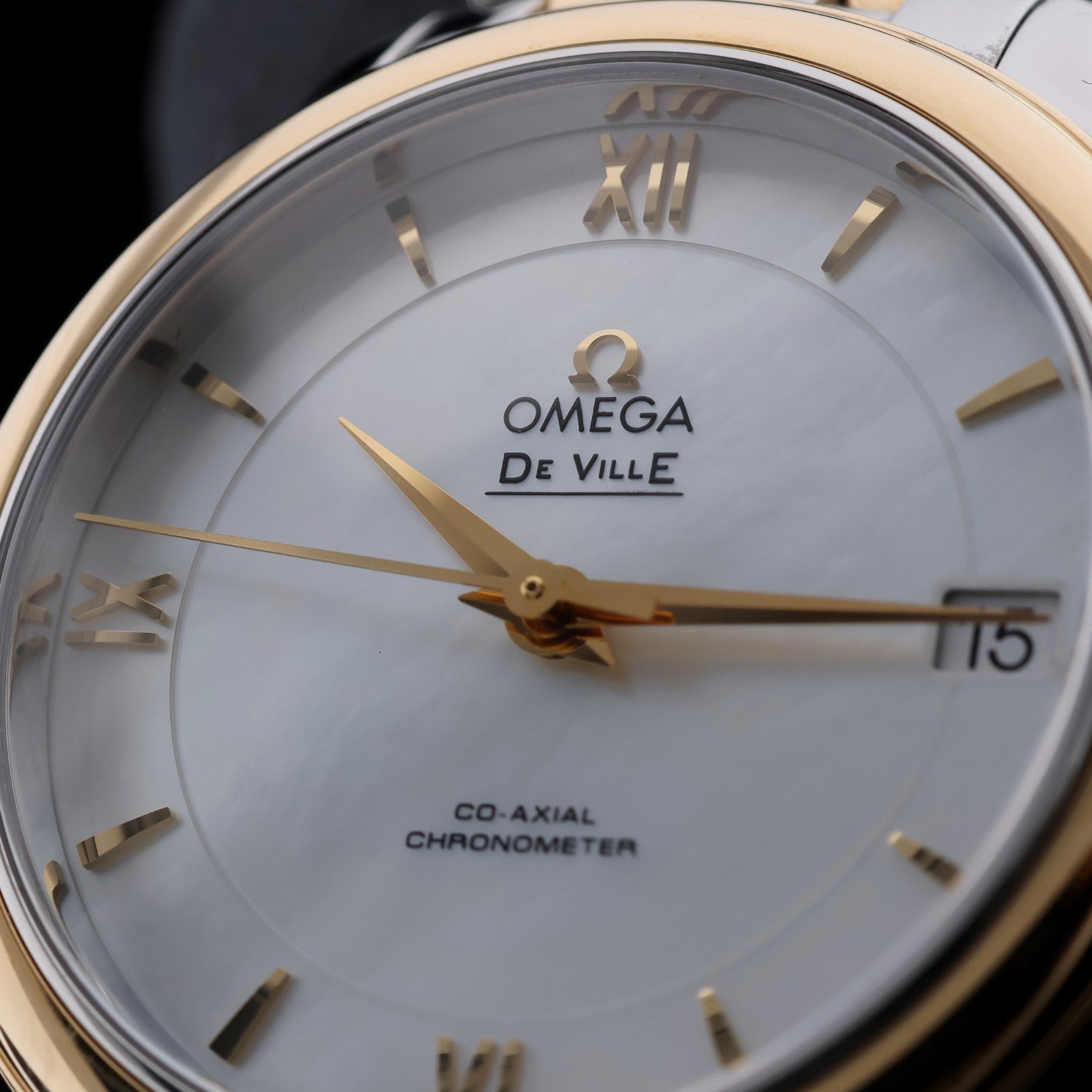 Omega De Ville Prestige, Perlmutt Zifferblatt, Ref. 424.20.33.20.05.001, 05 - 2017, B+P - LUXUHRIA