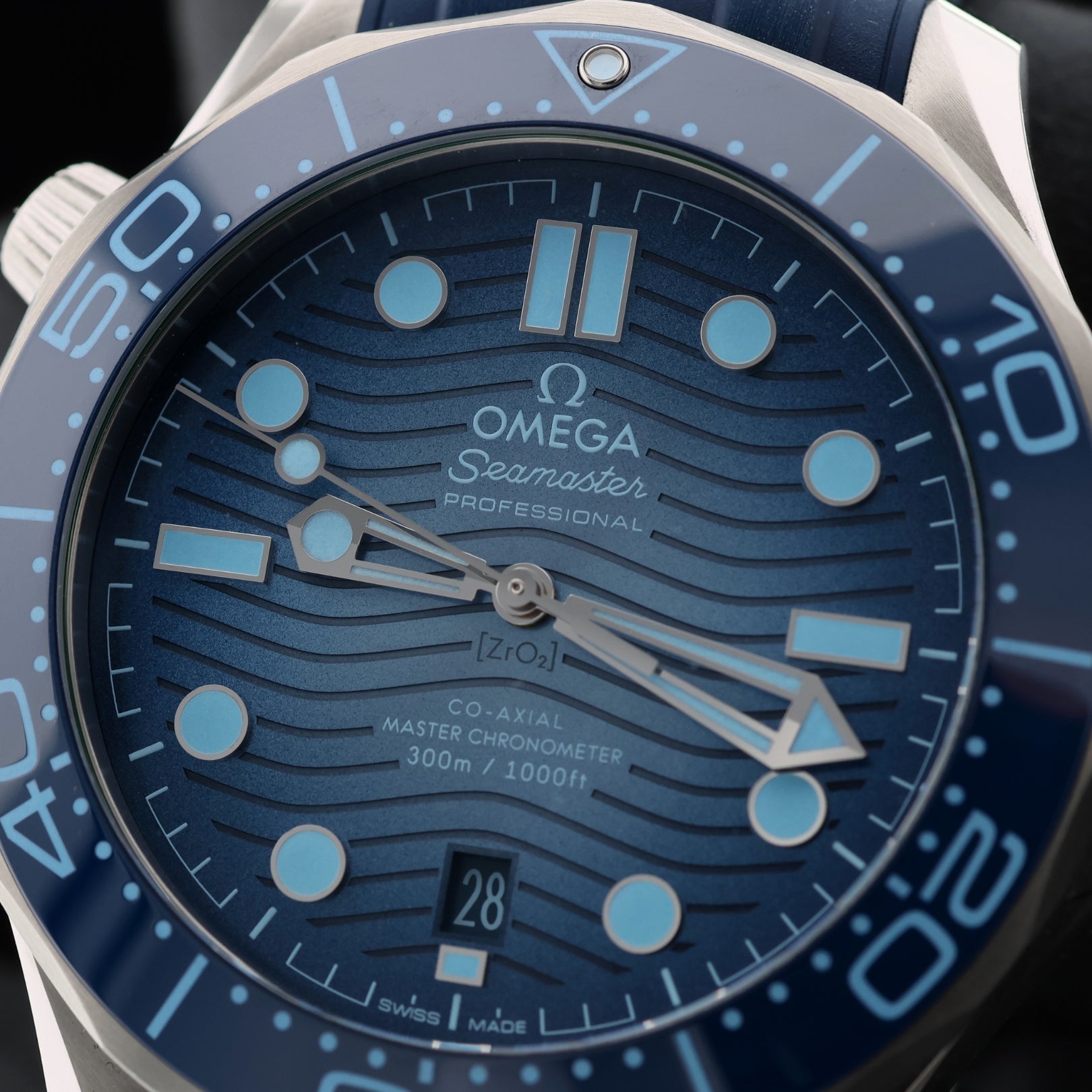 Omega Seamaster Diver 300M, "Summer Blue", Ref. 210.32.42.20.03.002, 2024. B+P - LUXUHRIA