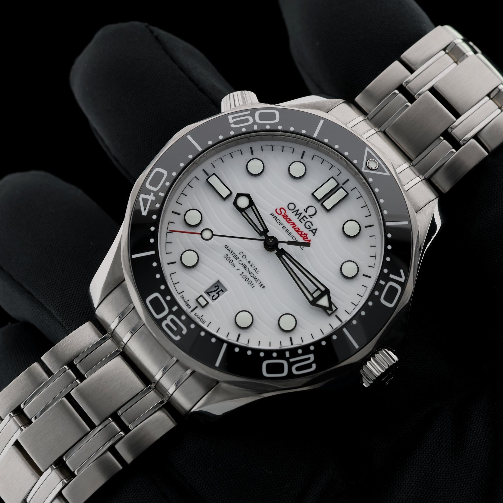 Omega Seamaster Diver 300M White Co - Axial Master 42mm, Ref. 210.30.42.20.04.001, B+P - LUXUHRIA