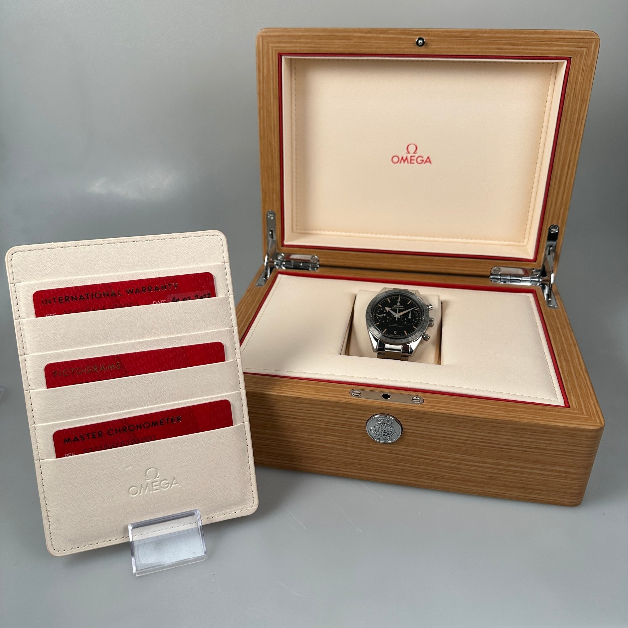 Omega Speedmaster 57 Chronograph 40.5mm, Co-Axial Master Chronometer, Ref. 332.10.41.51.01.001, B+P - LUXUHRIA