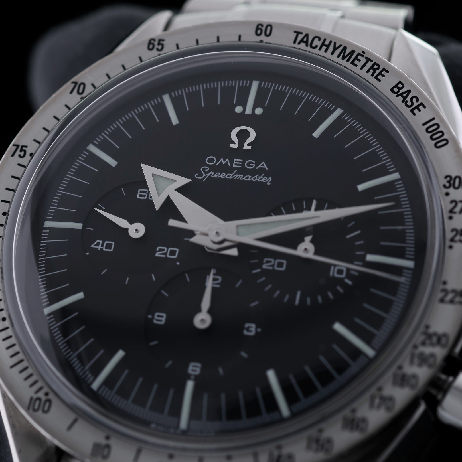 Omega Speedmaster Broad Arrow, 42mm, Ref. 3594.50.00, B+P - LUXUHRIA