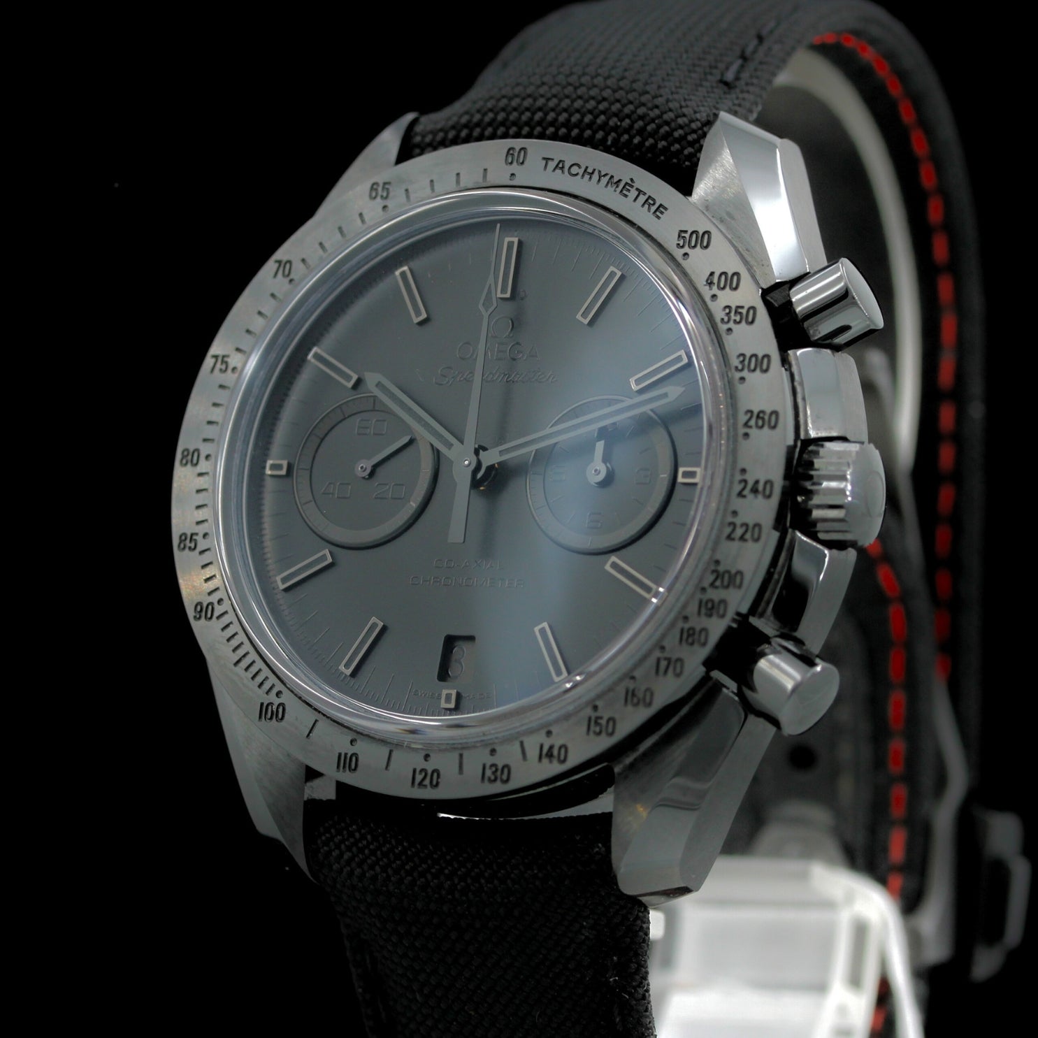 Omega Speedmaster Dark Side Of The Moon 44.25 mm, Keramik, Ref. 311.92.44.51.01.005, B+P - LUXUHRIA