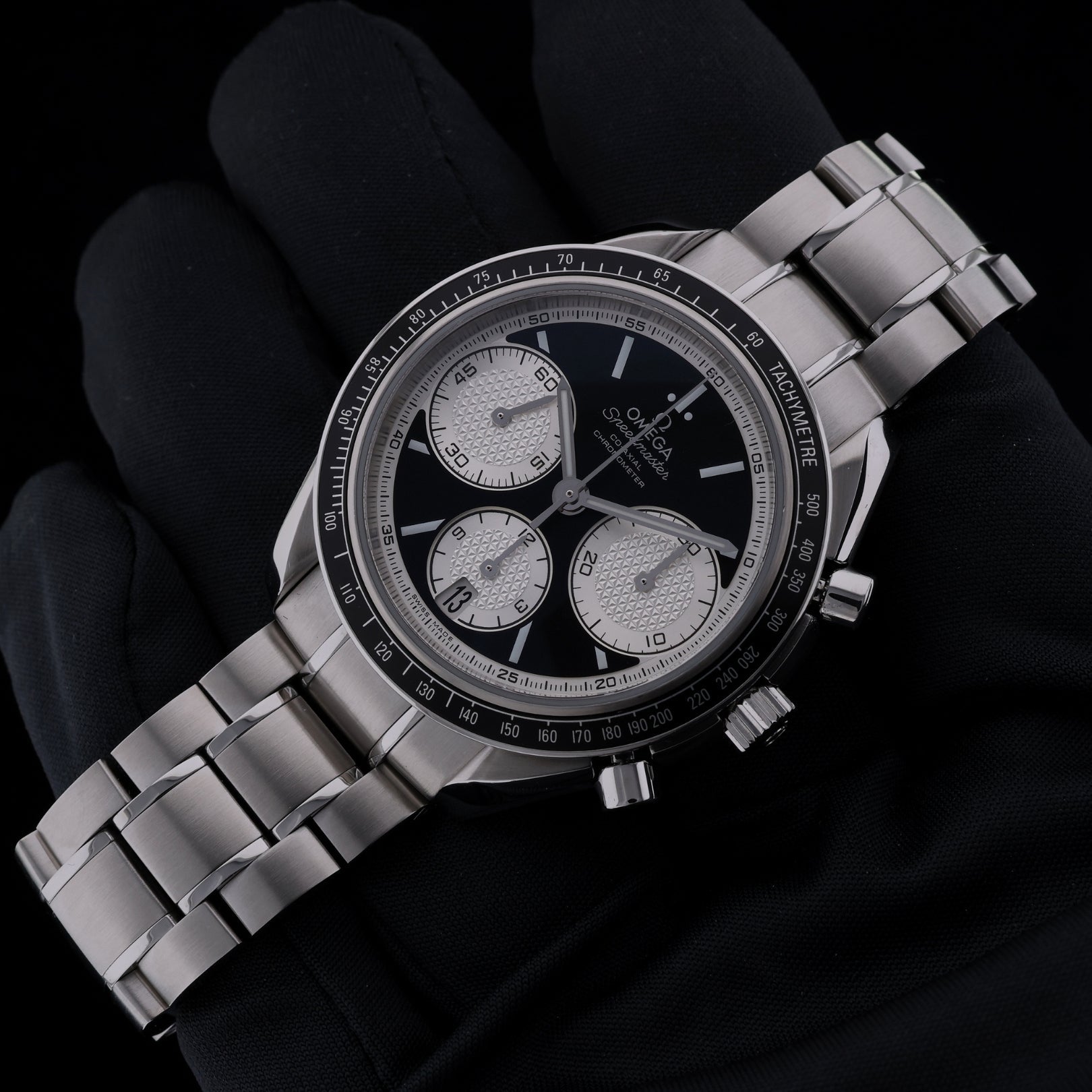 Omega Speedmaster Racing, Black Dial, Ref. 326.30.40.50.01.002, 2023, B+P - LUXUHRIA