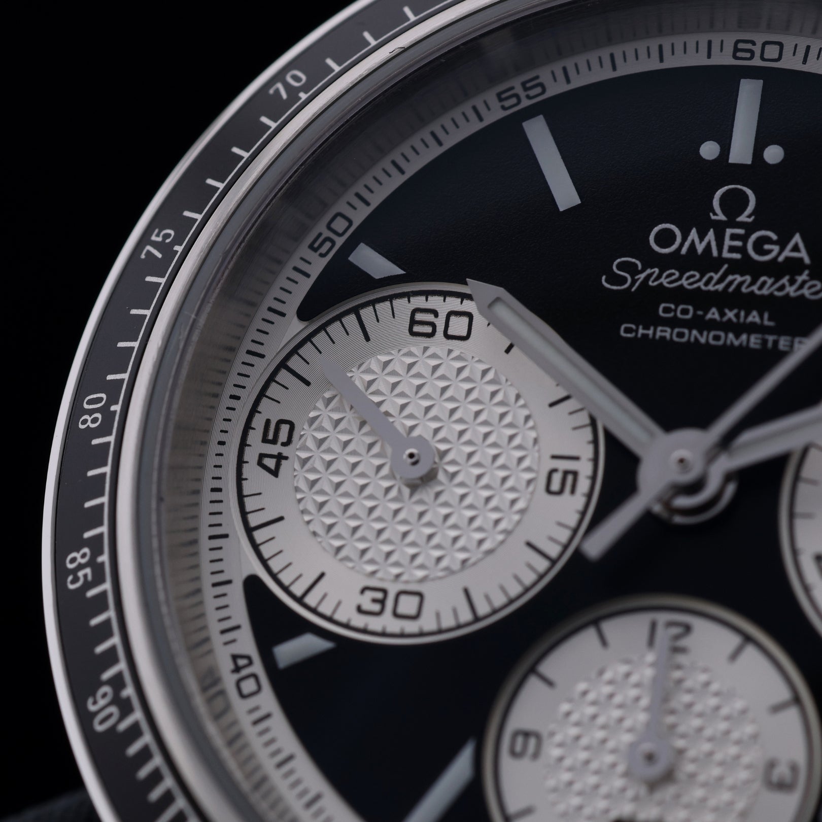 Omega Speedmaster Racing, Black Dial, Ref. 326.30.40.50.01.002, 2023, B+P - LUXUHRIA