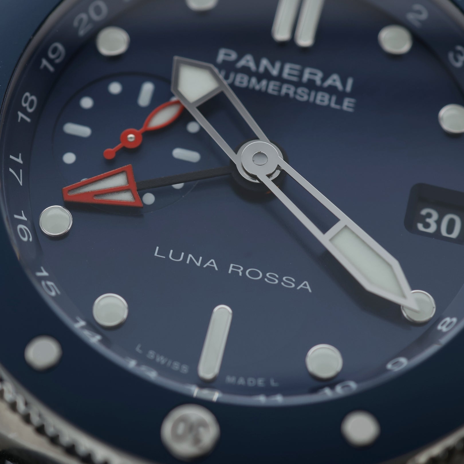 Panerai Submersible GMT Luna Rossa Titanio 42 mm, Ref. PAM01507, 2024, B+P - LUXUHRIA