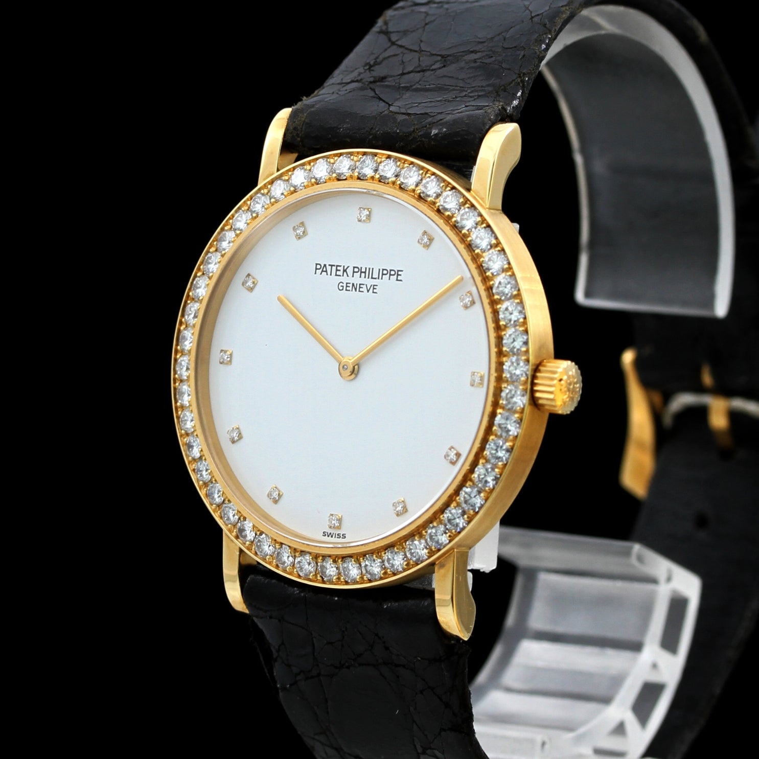 Patek Philippe Calatrava 33.5mm Gelbgold, 46 Brillanten, Diamonds, 5006, Box+Papers DE - LUXUHRIA