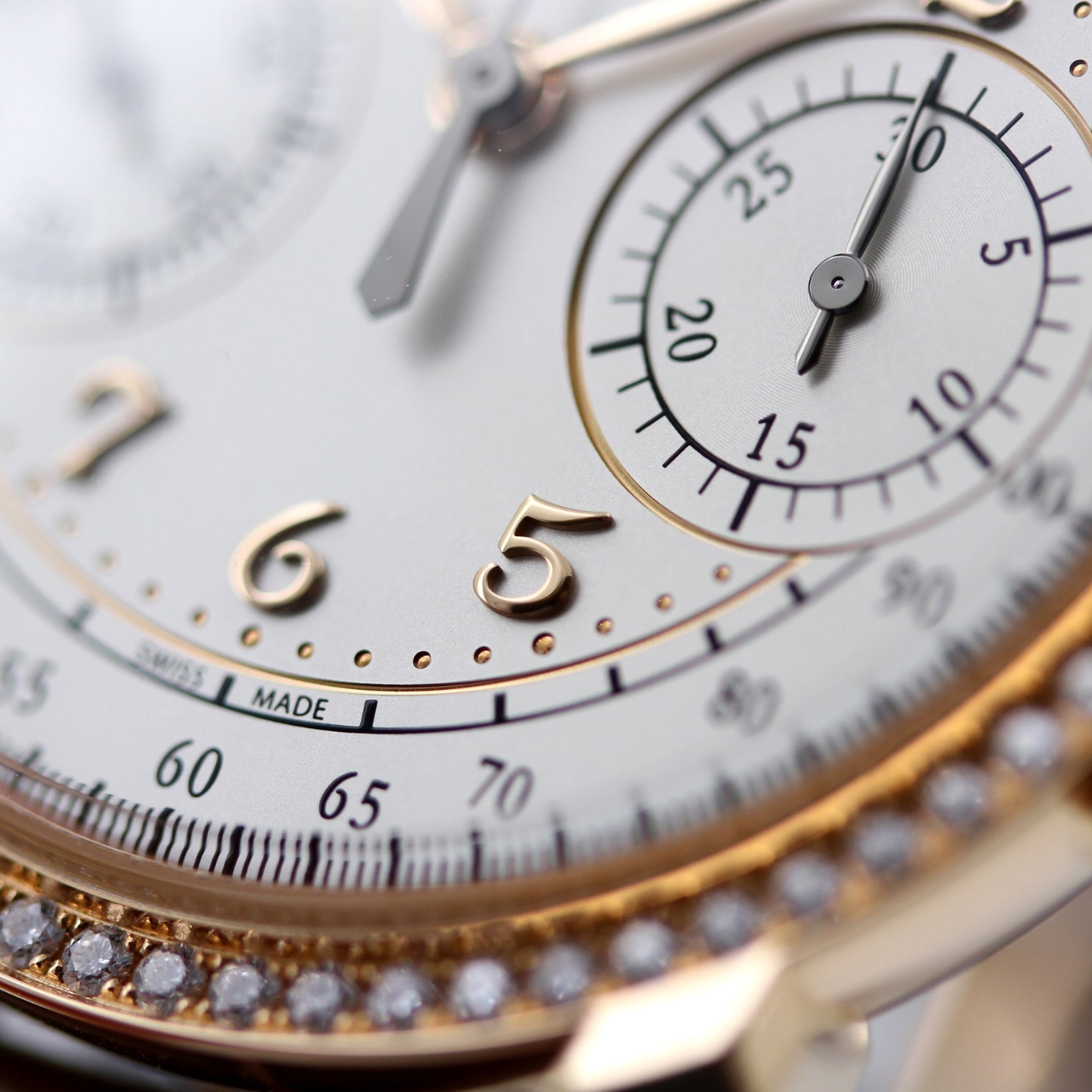 Patek Philippe Chronograph, 99 Diamonds, Handaufzug, 7150/250R-001, ungetragen, B+P - LUXUHRIA