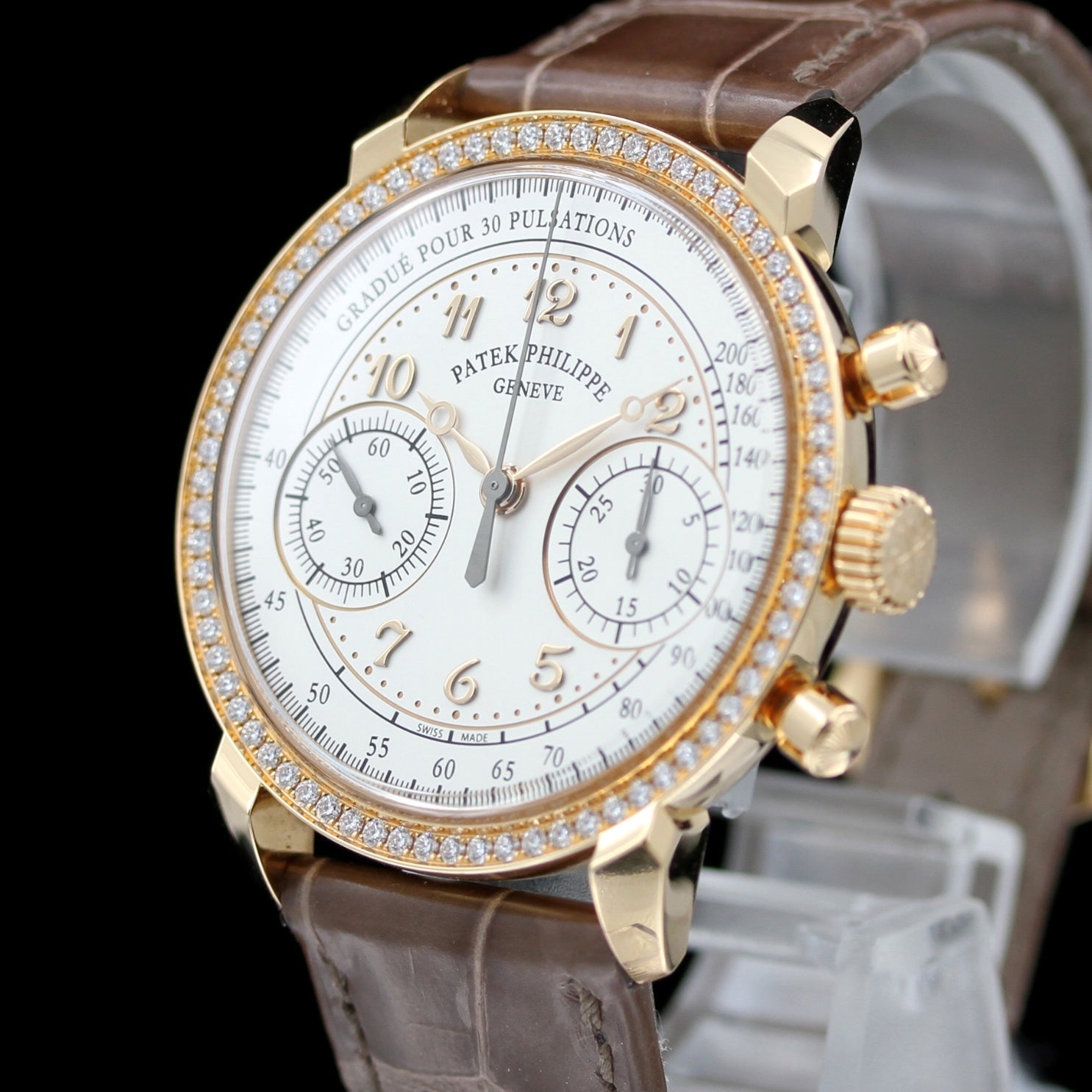 Patek Philippe Chronograph, 99 Diamonds, Handaufzug, 7150/250R-001, ungetragen, B+P - LUXUHRIA