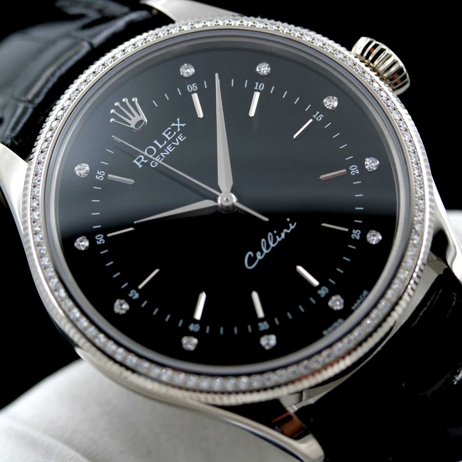 Rolex Cellini Time 39mm, White Gold, Brillantbesatz, Black Dial, Ref. 50609RBR, B+P - LUXUHRIA