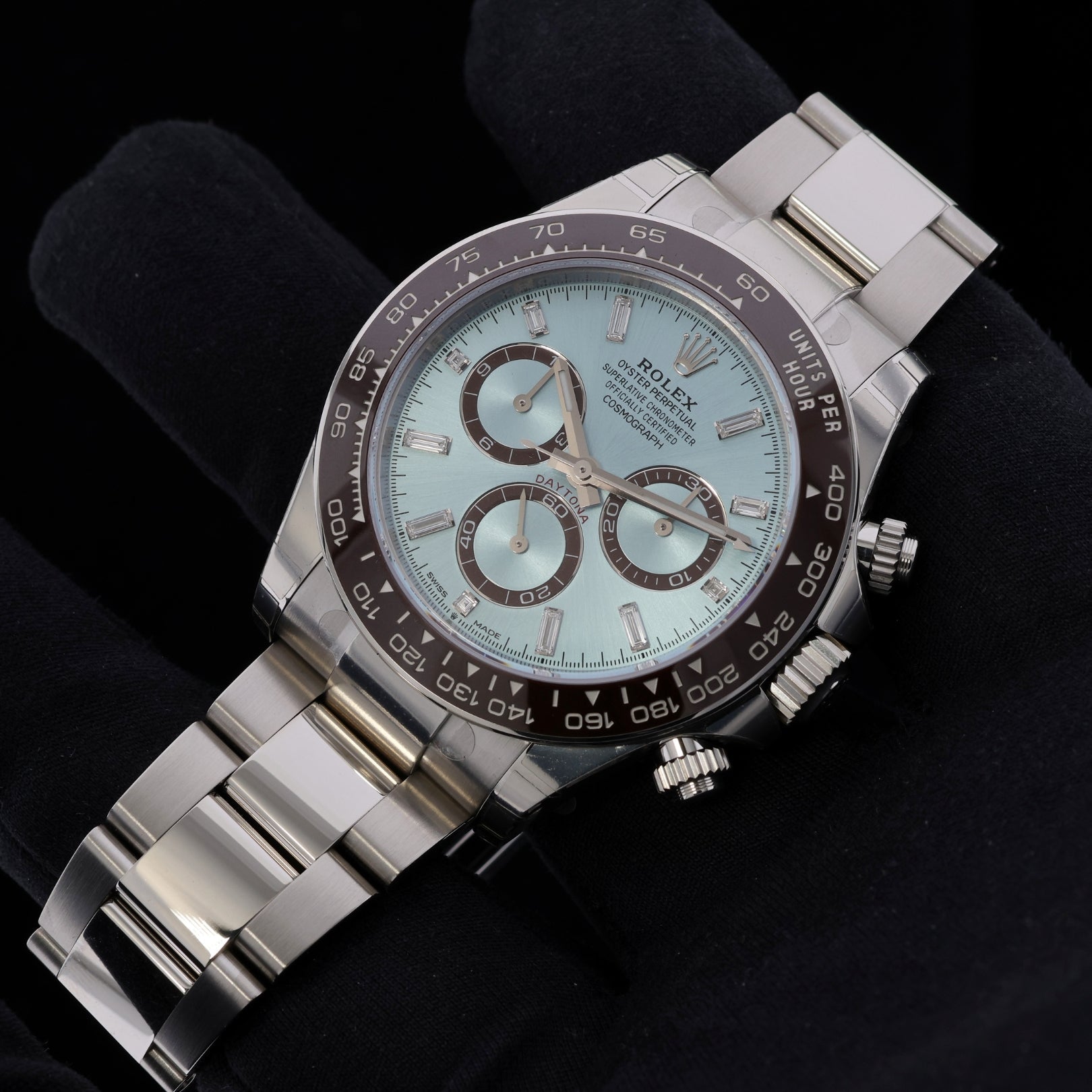 Rolex Cosmograph Daytona Platin, Baguette Diamonds, Ice Blue Dial, Fullsticker, Ref. 126506, 2025, B+P - LUXUHRIA