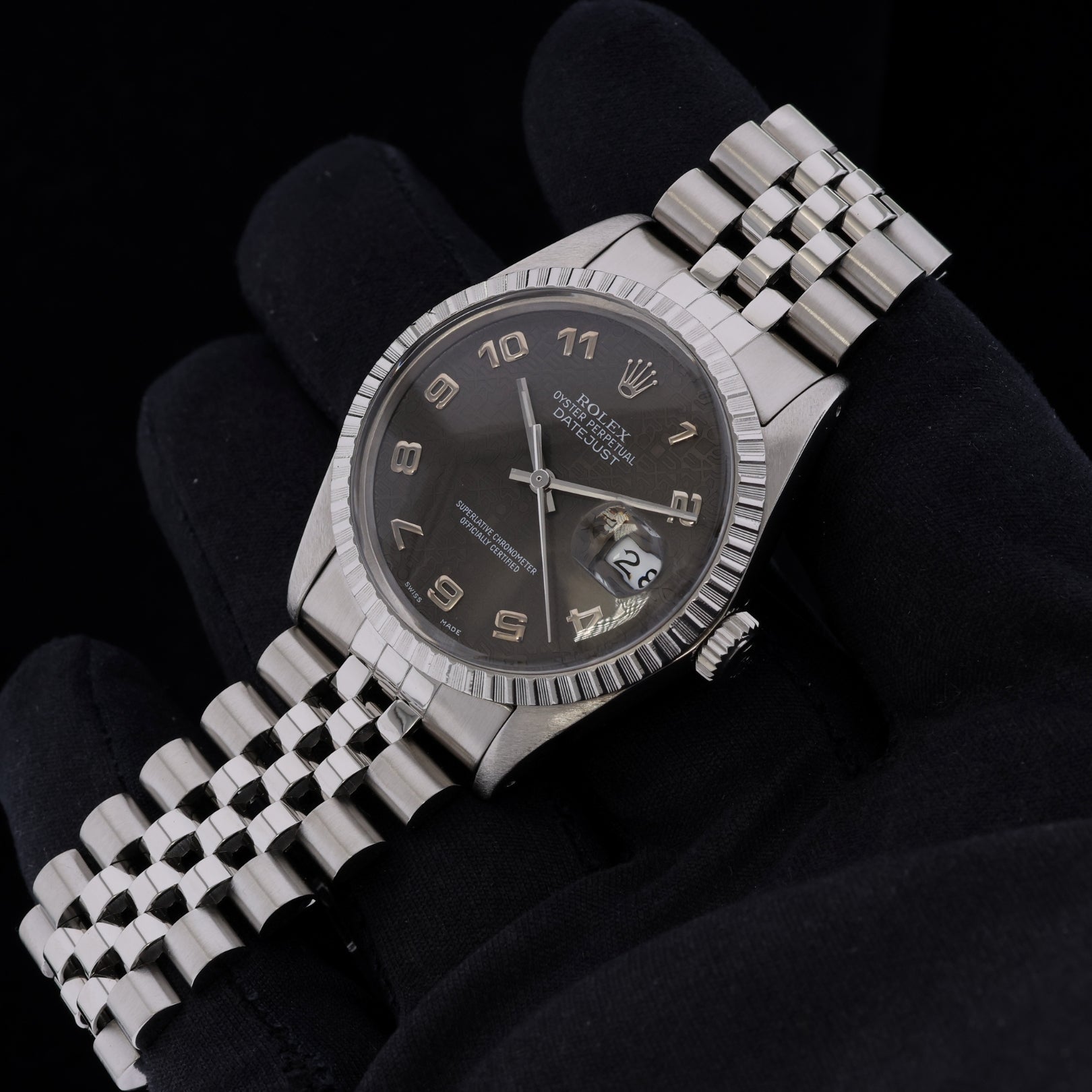 Rolex Datejust 36, Black Jubilee Dial, Jubilee Armband, LC100, Ref. 16030, 12-1987, B+P - LUXUHRIA
