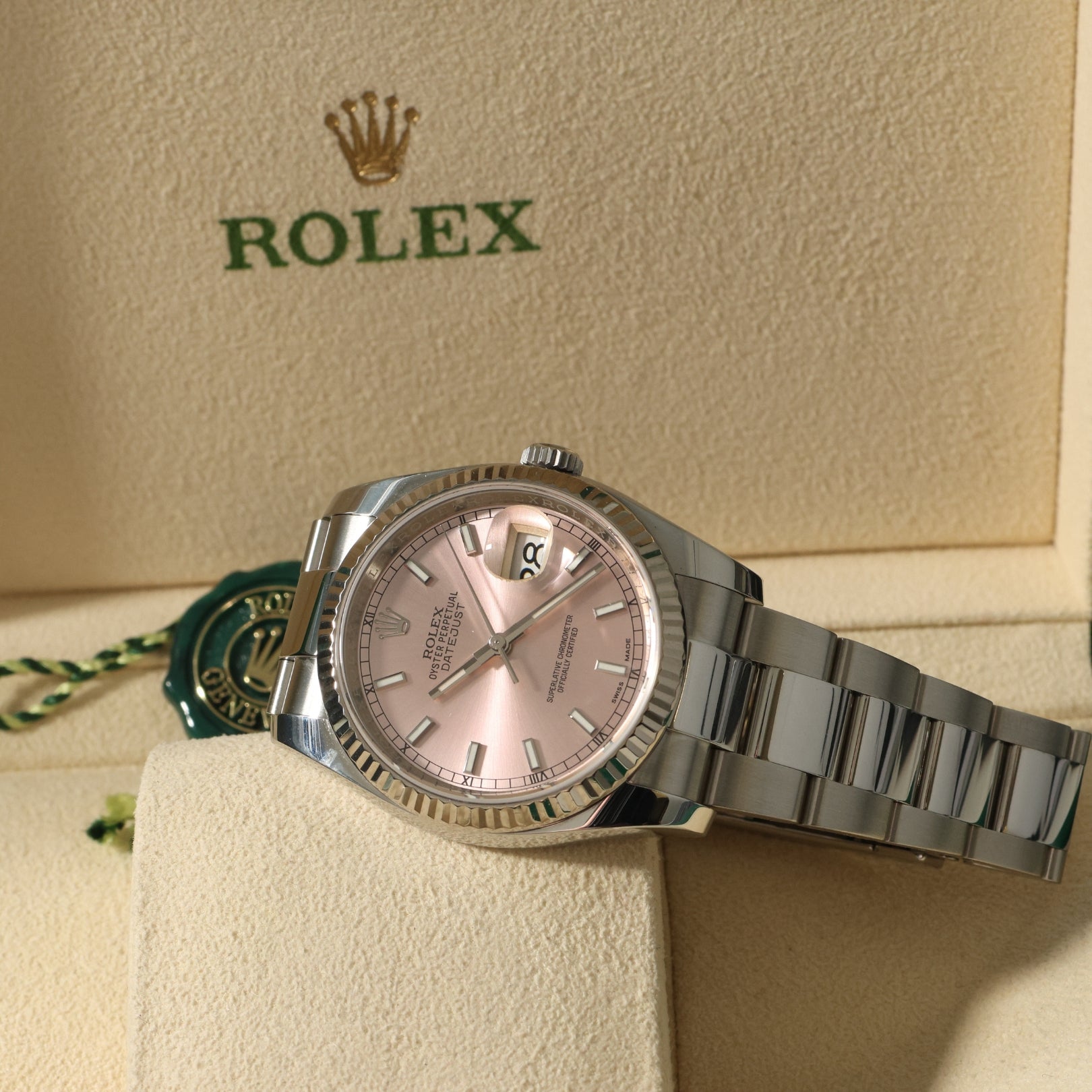 Rolex Datejust 36, Pink Dial, Oyster, Ref. 116234, 02 - 2018, B+P - LUXUHRIA