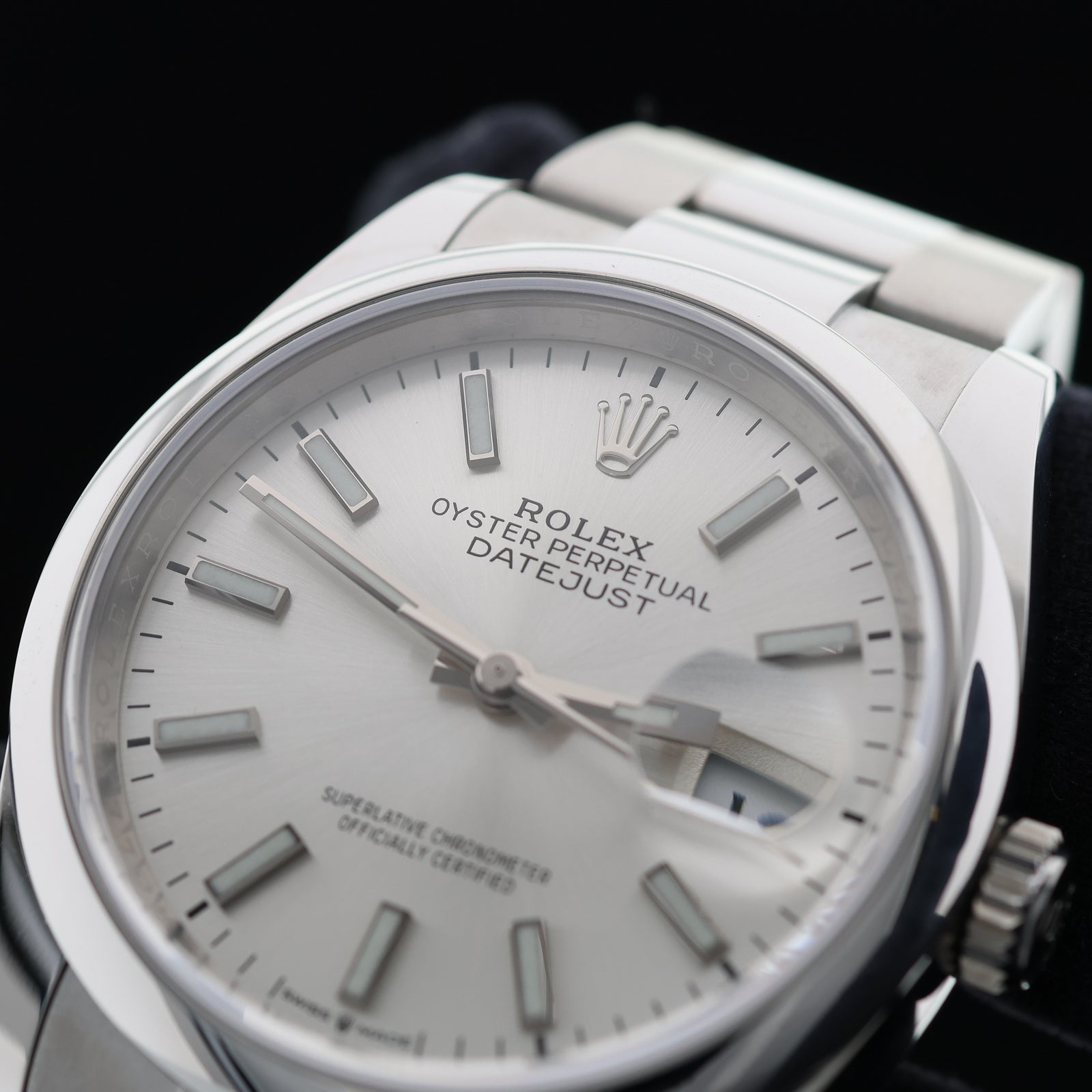 Rolex Datejust 36, silber Zifferblatt, Oyster, 126200, B+P - LUXUHRIA