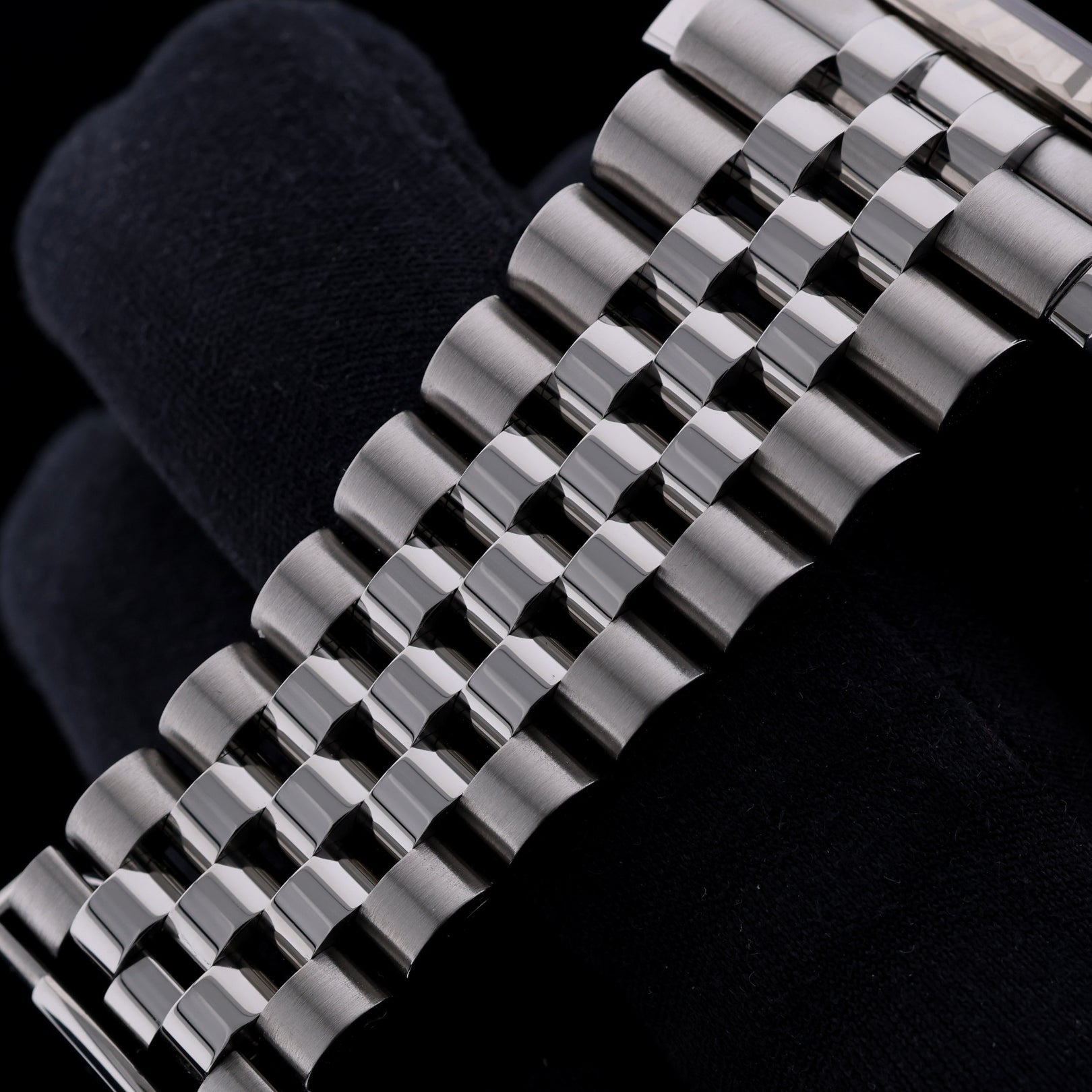 Rolex Datejust 36, Wimbledpn Dial, Jubilee, Ref. 126234, 2025, B+P - LUXUHRIA