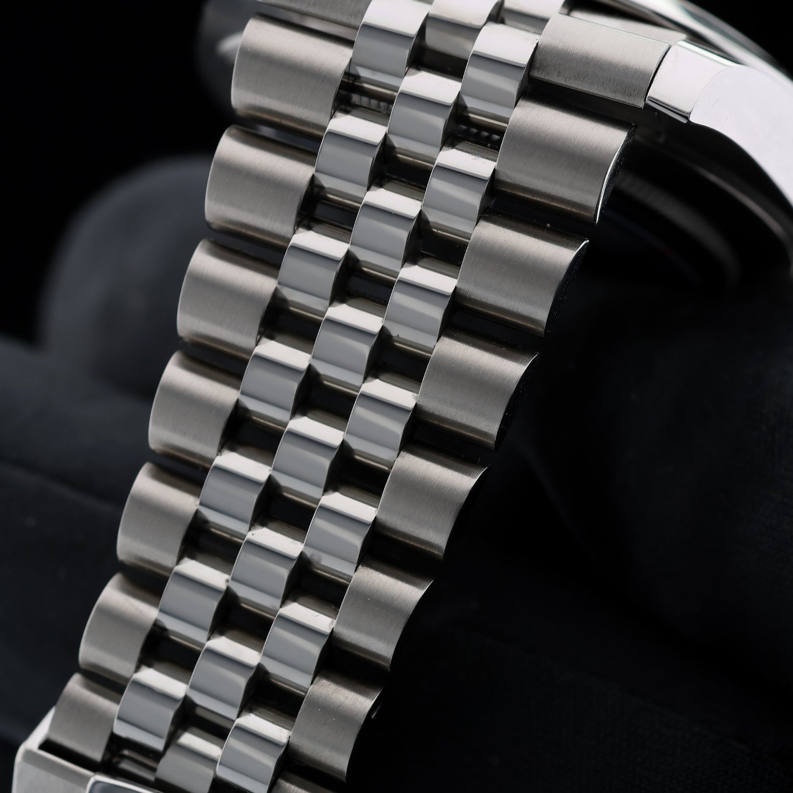 Rolex Datejust 41, Mintgrün, Jubilee, Bombiert, Ref. 126300, 12 - 2024, B+P - LUXUHRIA