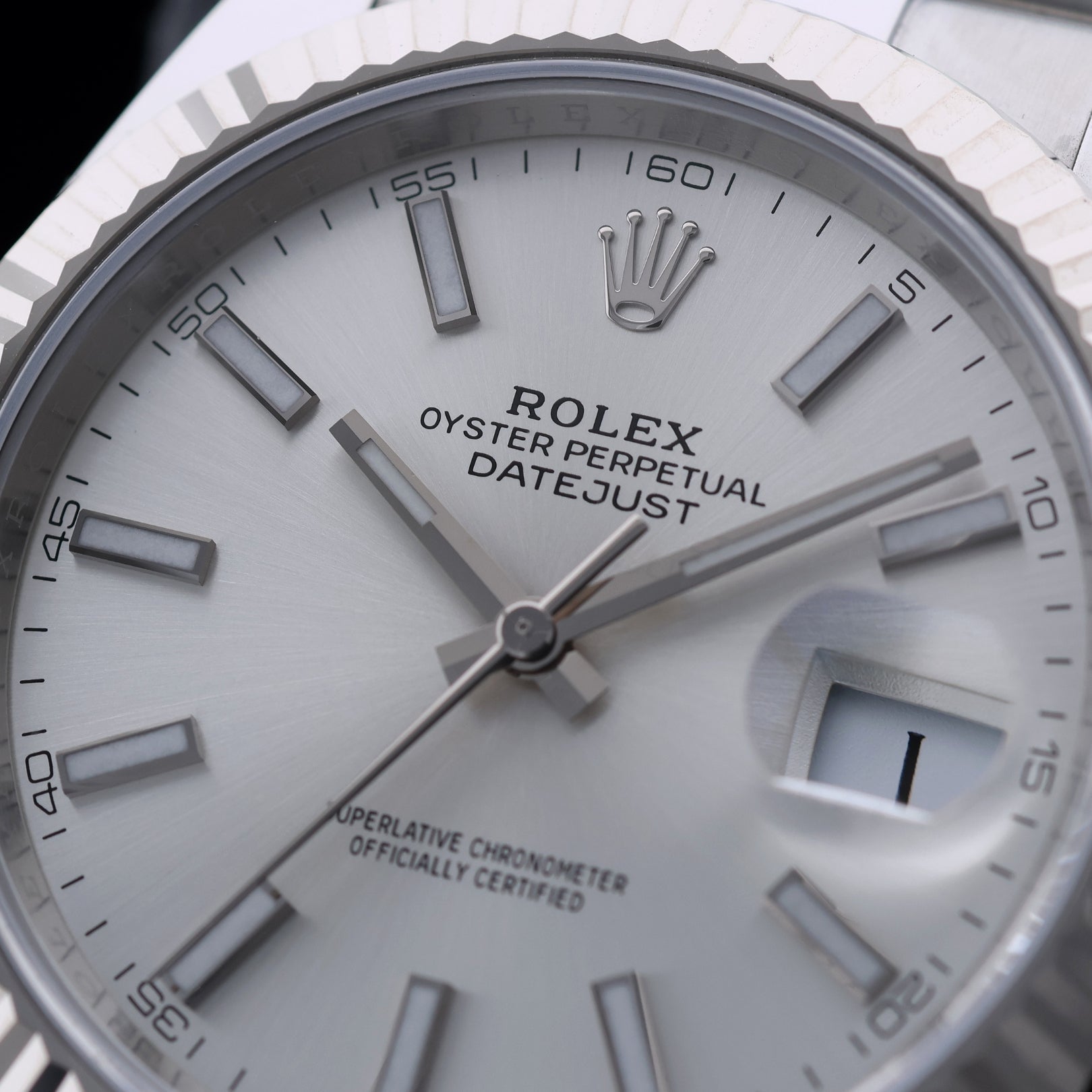 Rolex Datejust 41, Ref. 126334, Silver Dial, Oyster, 10 - 2024, B+P - LUXUHRIA