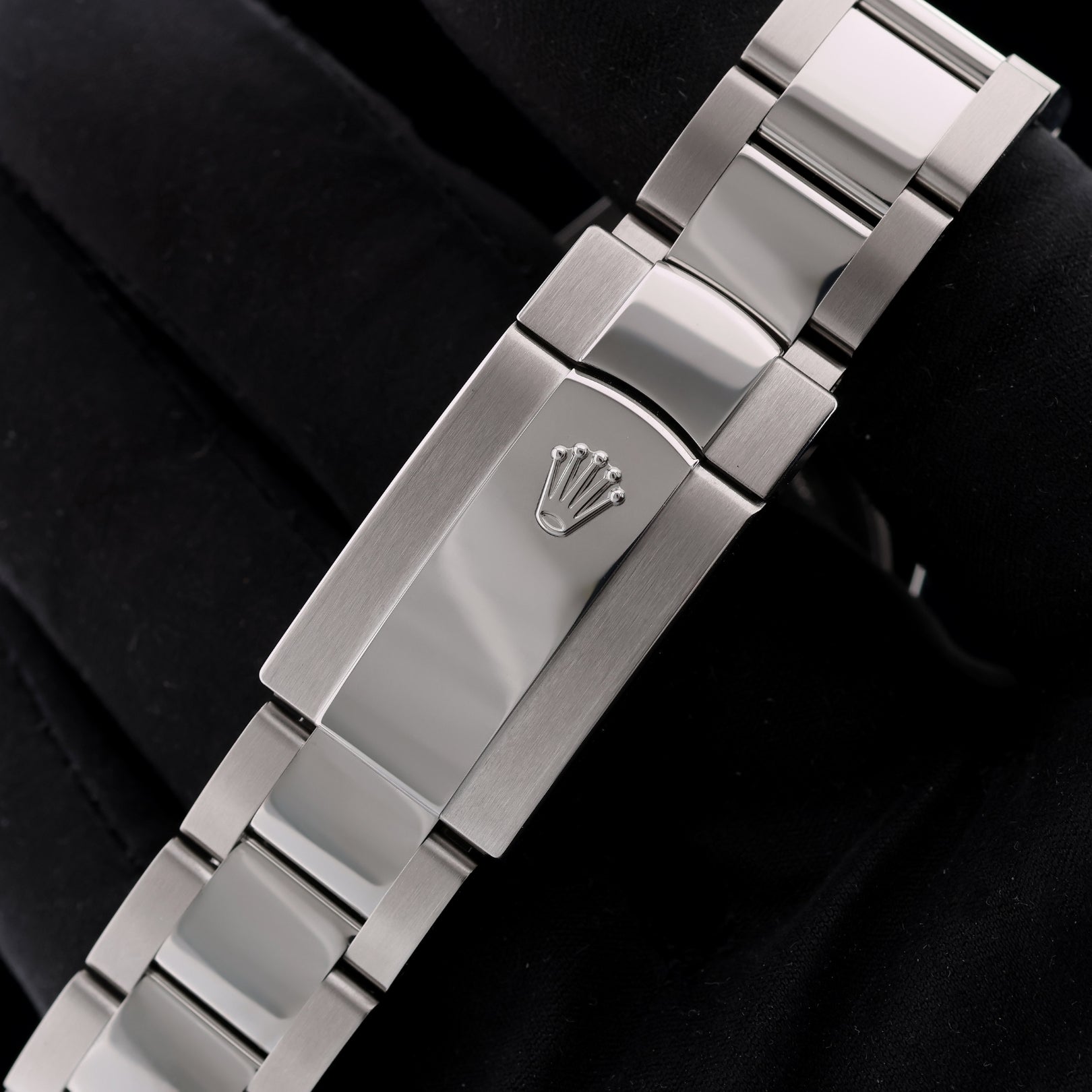 Rolex Datejust 41, Silver Dial, Oyster, Ref. 126300, 12 - 2024, B+P - LUXUHRIA