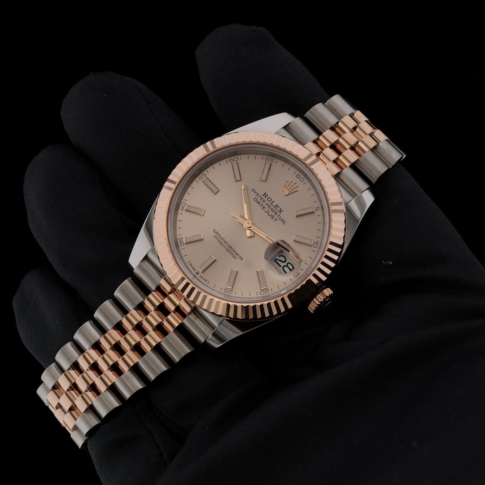 Rolex Datejust 41, Sundust Dial, Jubilee, Everose-Gold, Erstkaufrechnung, Ref. 126331, 2022, B+P - LUXUHRIA