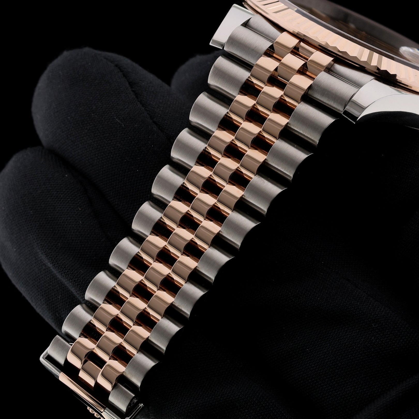 Rolex Datejust 41, Sundust Dial, Jubilee, Everose-Gold, Erstkaufrechnung, Ref. 126331, 2022, B+P - LUXUHRIA