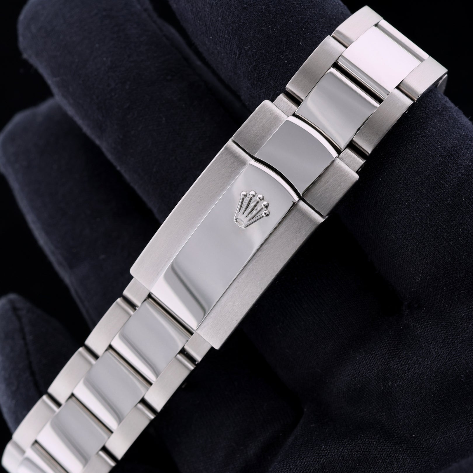 Rolex Datejust 41, White Roman Dial, Oyster, Ref. 126334, 2022, B+P - LUXUHRIA