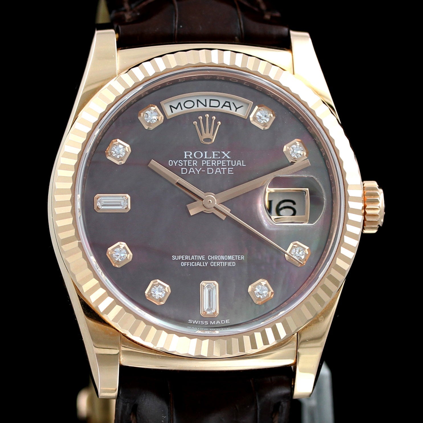 Rolex Day - Date 36, Everose Gold, Chocolate MOP Perlmutt, Ref. 118135, B+P - LUXUHRIA