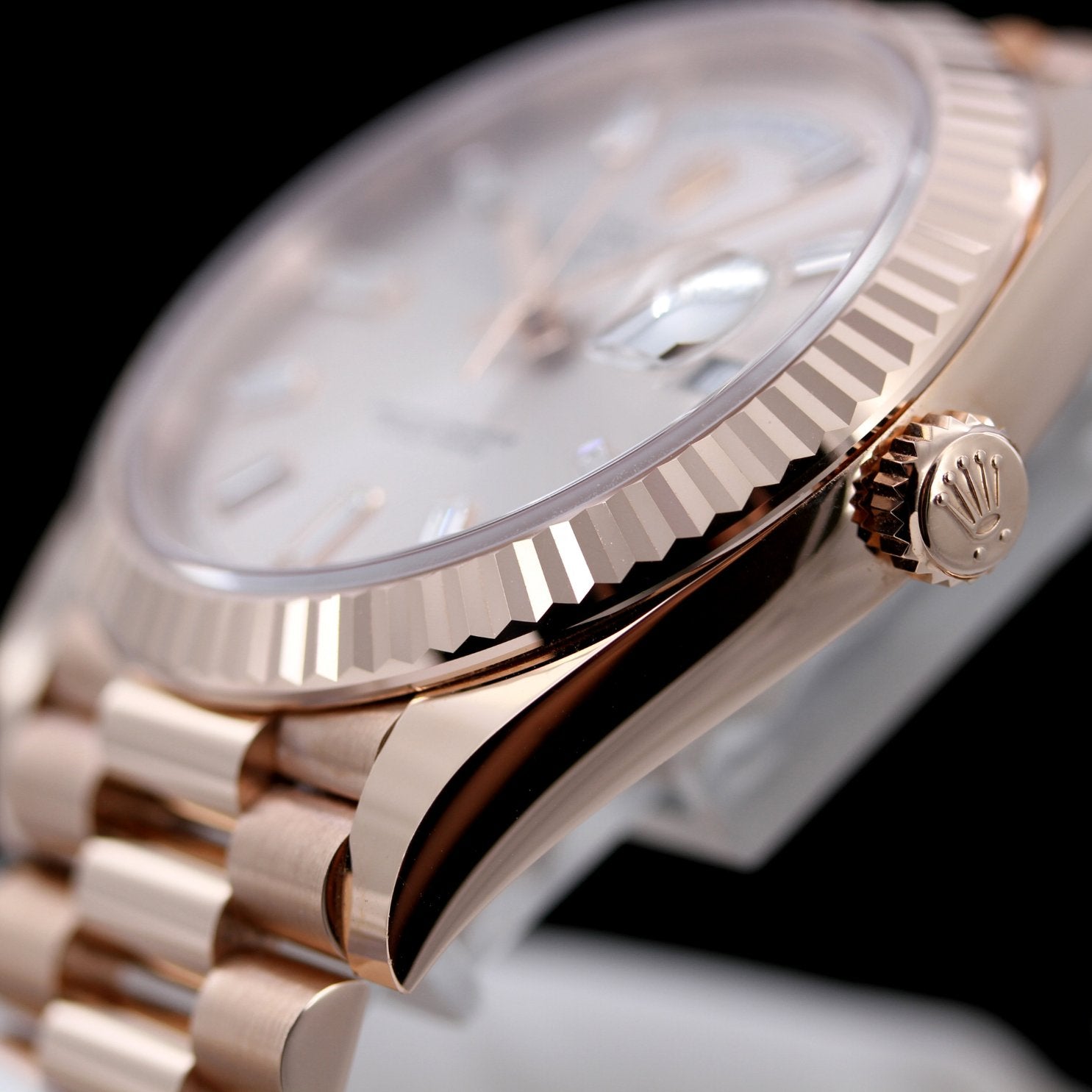 Rolex Day - Date 40, Everose Gold, Sundust Baguette Dial, Ref. 228235, 2023, B+P - LUXUHRIA