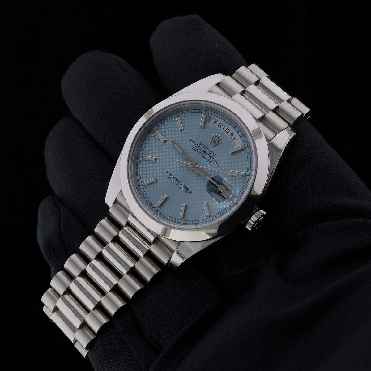 Rolex Day-Date 40, Platinum, Ice Blue Motif Dial, LC100, Ref. 228206, 11-2019, B+P - LUXUHRIA