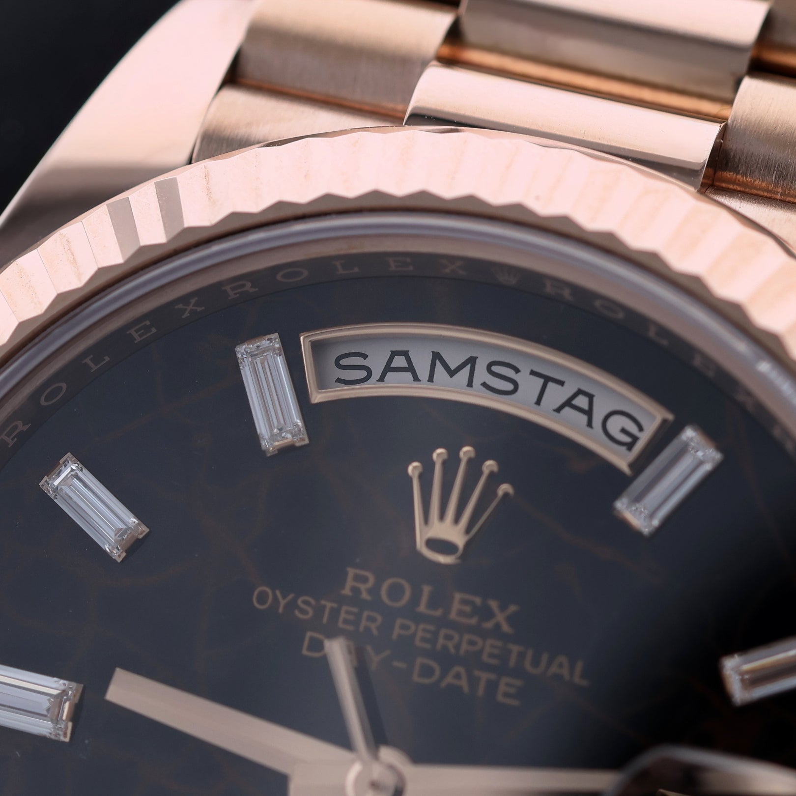 Rolex Day - Date Everose Gold, 12/2021, Eisenkiesel Dial, Ref. 228235, B+P - LUXUHRIA