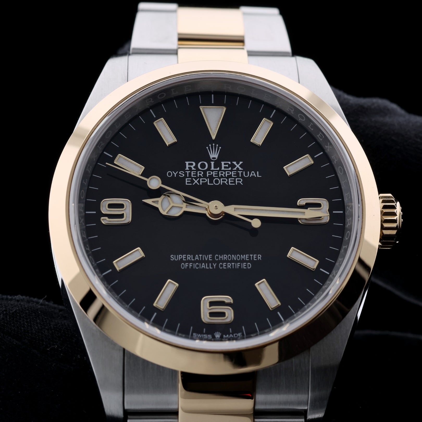 Rolex Explorer 36 mm, Gold/Stahl, Ref. 124273, B+P - LUXUHRIA