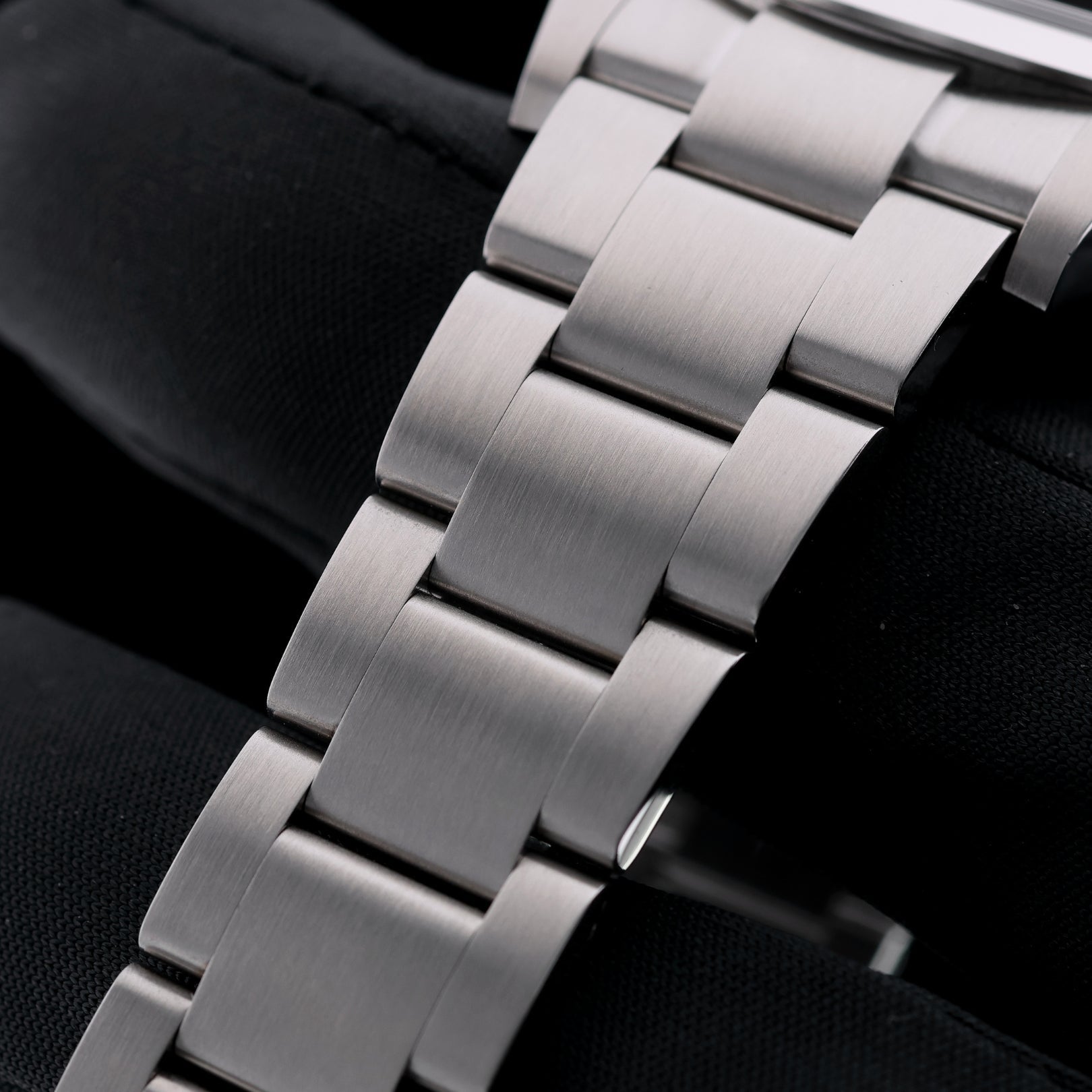 Rolex Explorer 39mm, Ref. 214270, Aktuelle Karte, 2020\LC100, Erstkaufrechnung DE, B+P - LUXUHRIA