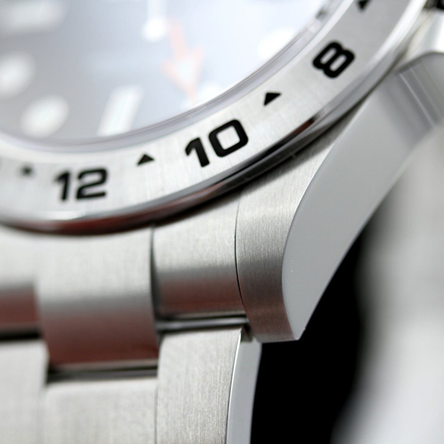 Rolex Explorer 42 mm, Ref. 216570, black dial, ungetragen/LC100, B+P - LUXUHRIA