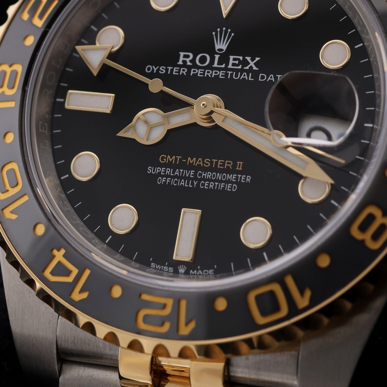 Rolex GMT Master II, Gelbgold/Stahl, Jubilee, Ref. 126713GRNR, 10-2023, B+P - LUXUHRIA