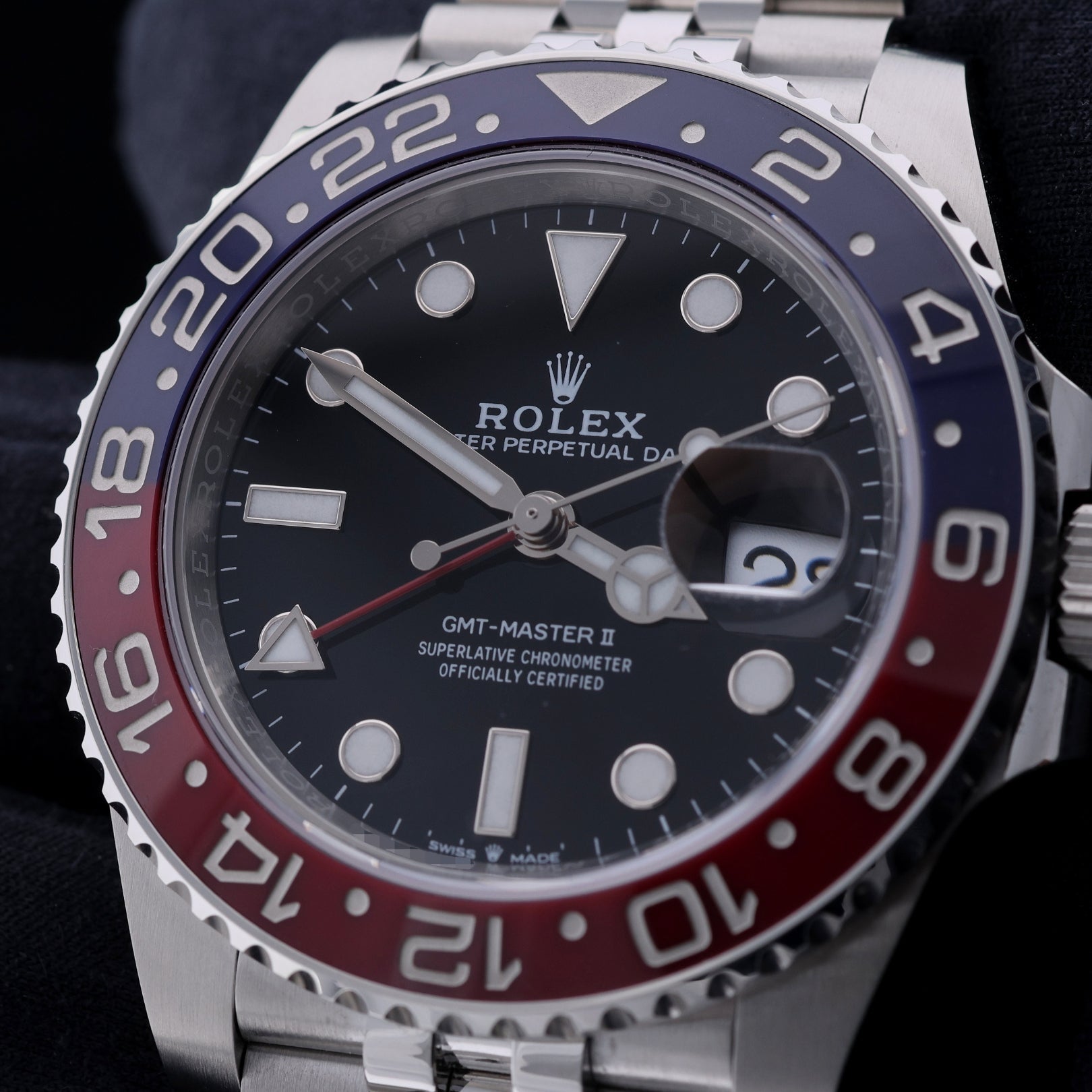 Rolex GMT Master II, "Pepsi", Jubilee, LC100, Ref. 126710BLRO, 2025, B+P - LUXUHRIA