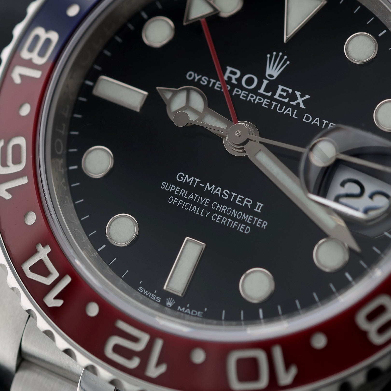 Rolex GMT Master II, "Pepsi", Jubilee, Ref. 126710BLRO, 2019, B+P - LUXUHRIA