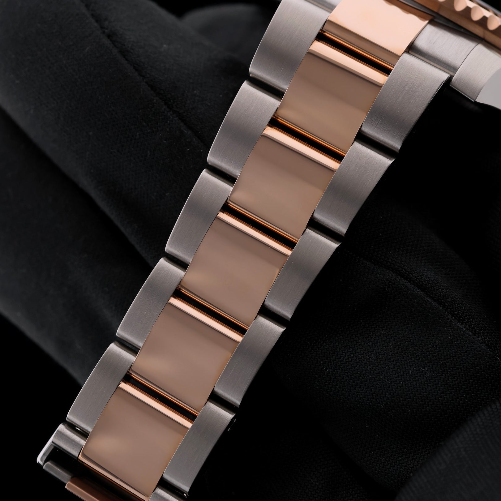 Rolex GMT Master II, "Rootbeer", Roségold/Stahl, Ref. 126711CHNR, ungetragen, 2024, B+P - LUXUHRIA