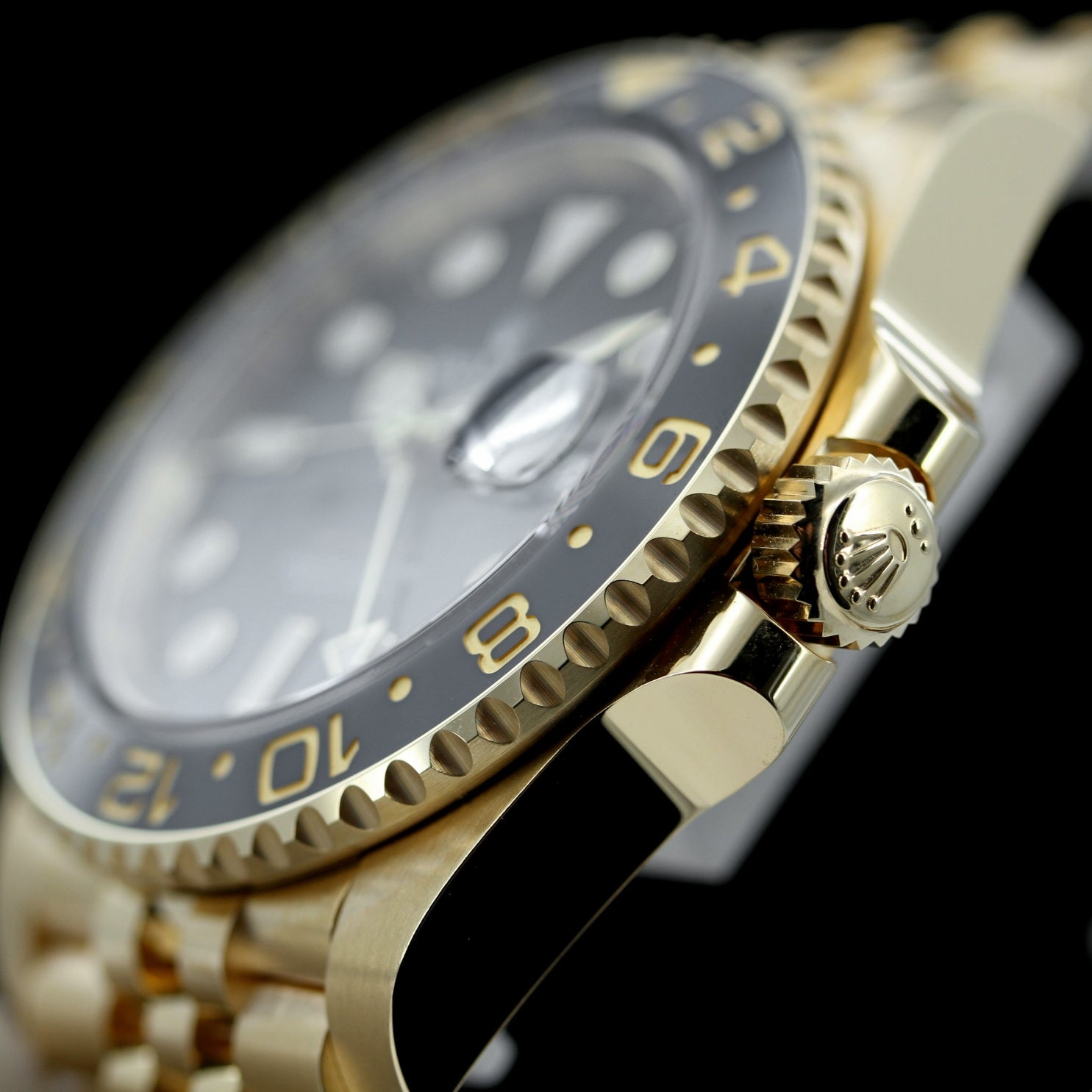 Rolex GMT Master II, Vollgold, Jubilee, ungetragen, Ref. 126718GRNR, 2023, B+P - LUXUHRIA