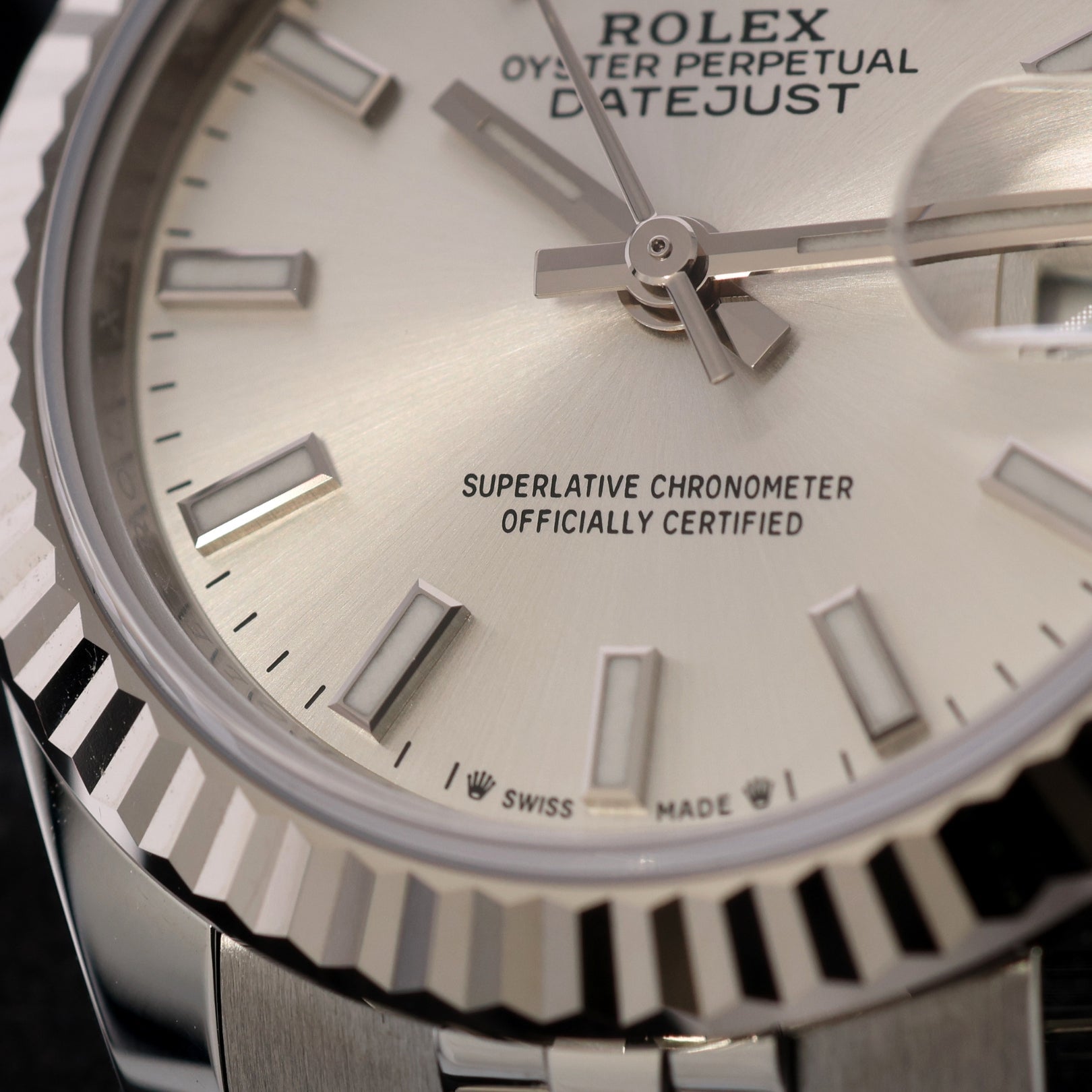 Rolex Lady Datejust 28, Silver Dial, Jubilee, Ref. 279174, 12 - 2024, B+P - LUXUHRIA