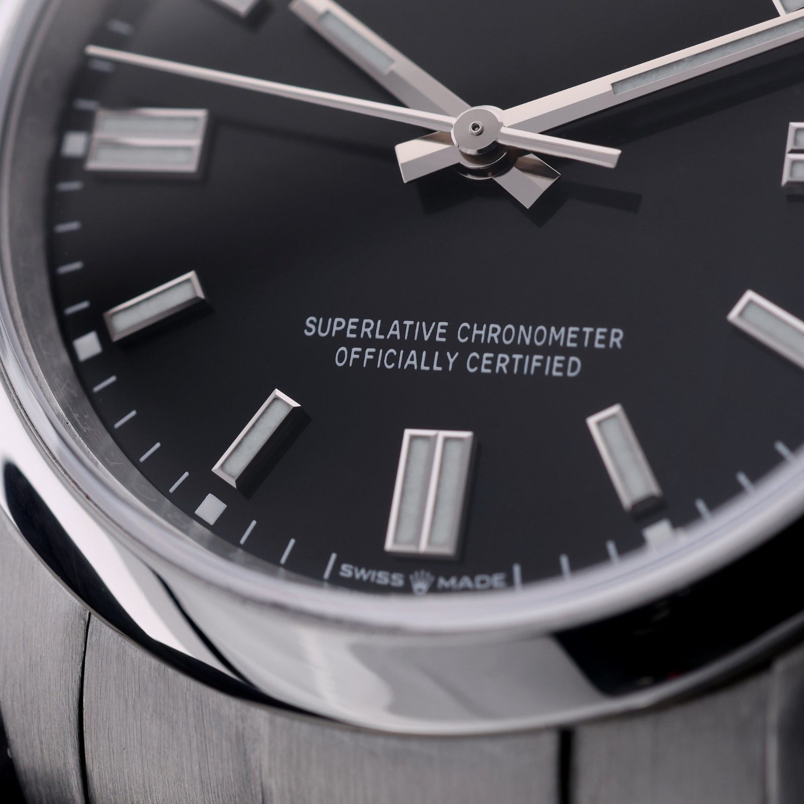 Rolex Oyster Perpetual 36, Black Dial, Edelstahl, Ref. 126000, 2023, B+P - LUXUHRIA