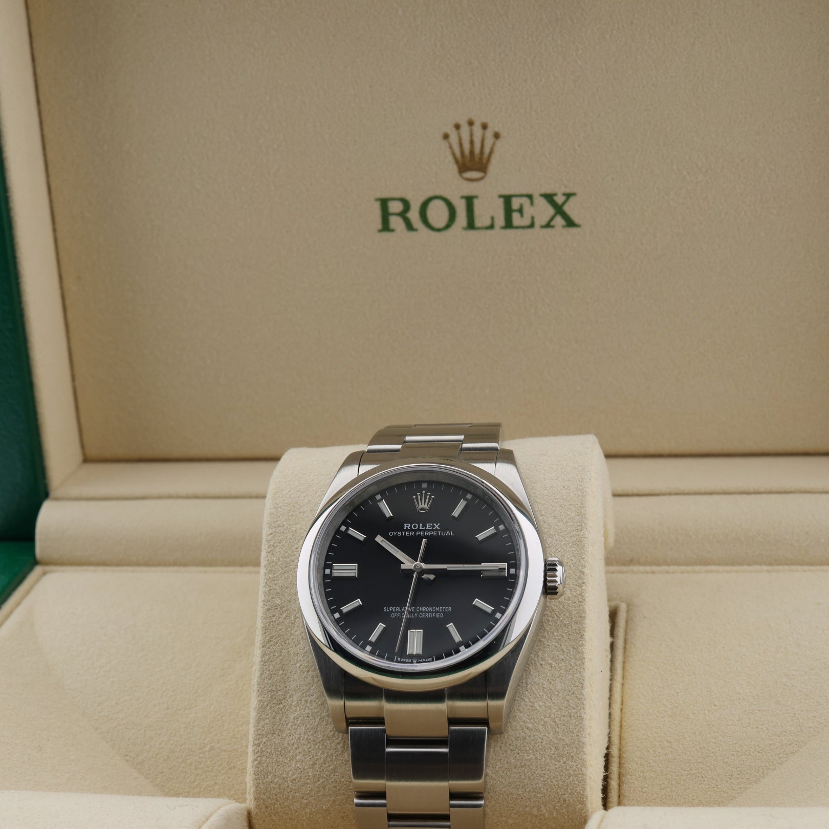 Rolex Oyster Perpetual 36, Black Dial, Edelstahl, Ref. 126000, 2023, B+P - LUXUHRIA