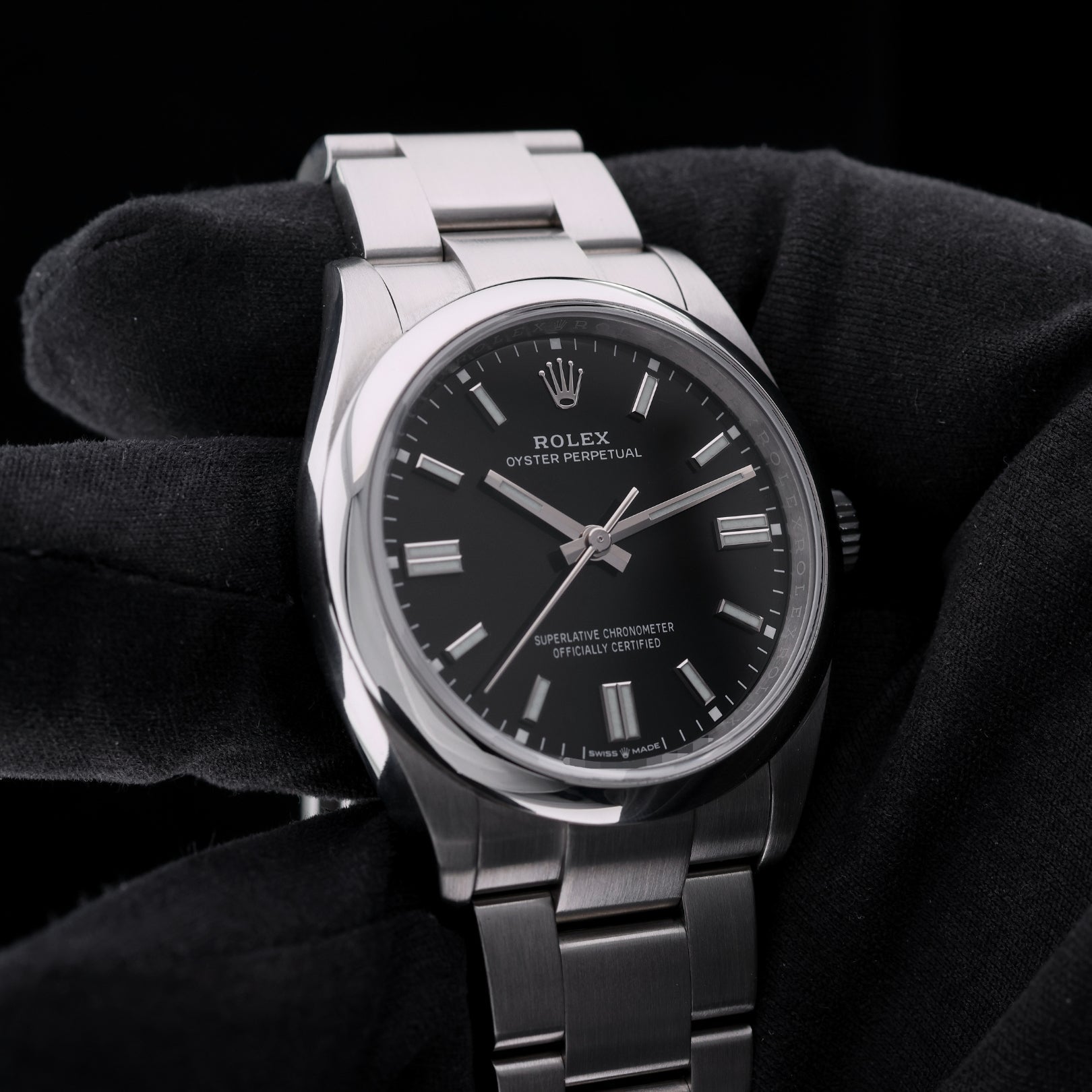Rolex Oyster Perpetual 36, Black Dial, Edelstahl, Ref. 126000, 2023, B+P - LUXUHRIA
