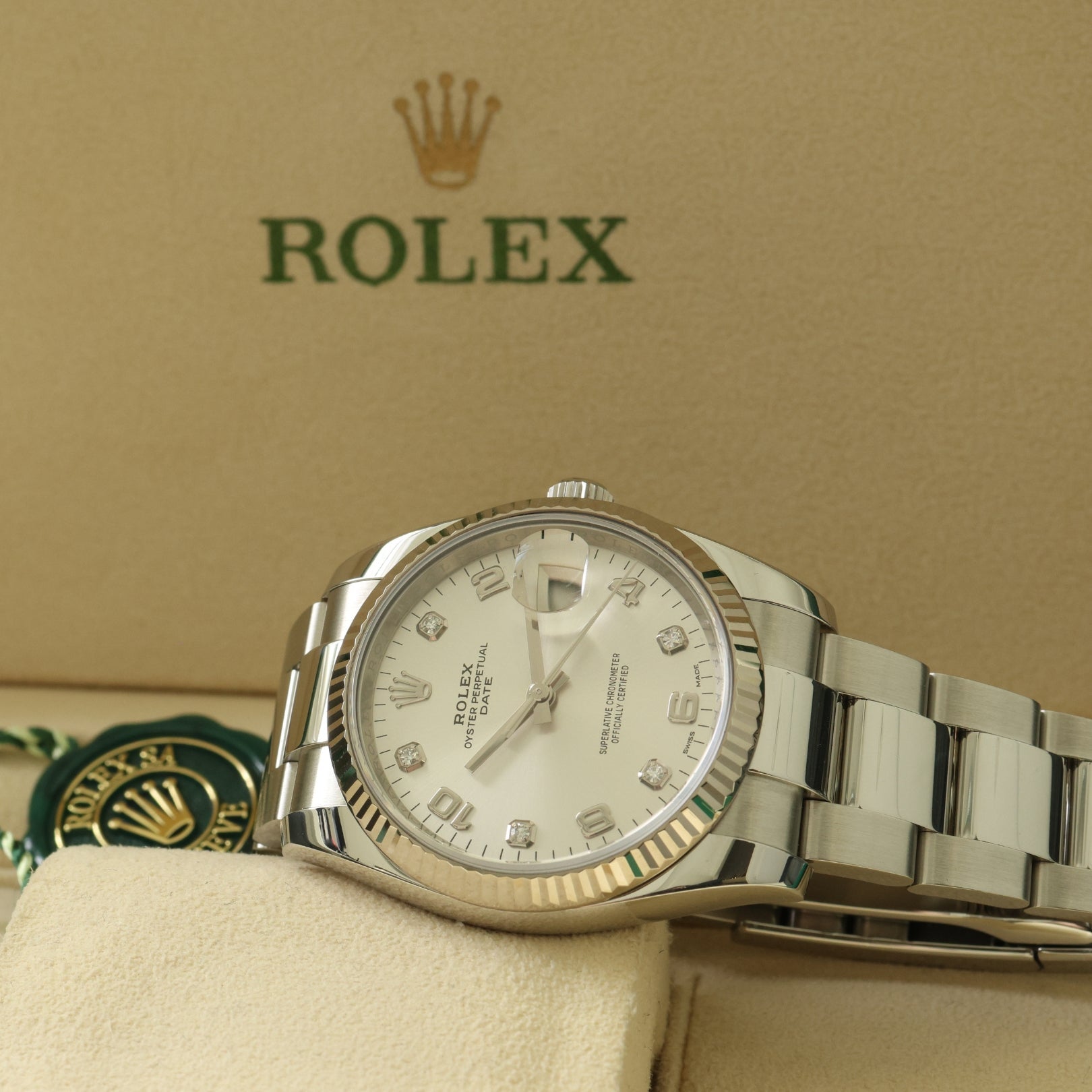 Rolex Oyster Perpetual Date, 34mm, Silver Diamond Dial, Ref. 115234, 05 - 2019, B+P - LUXUHRIA