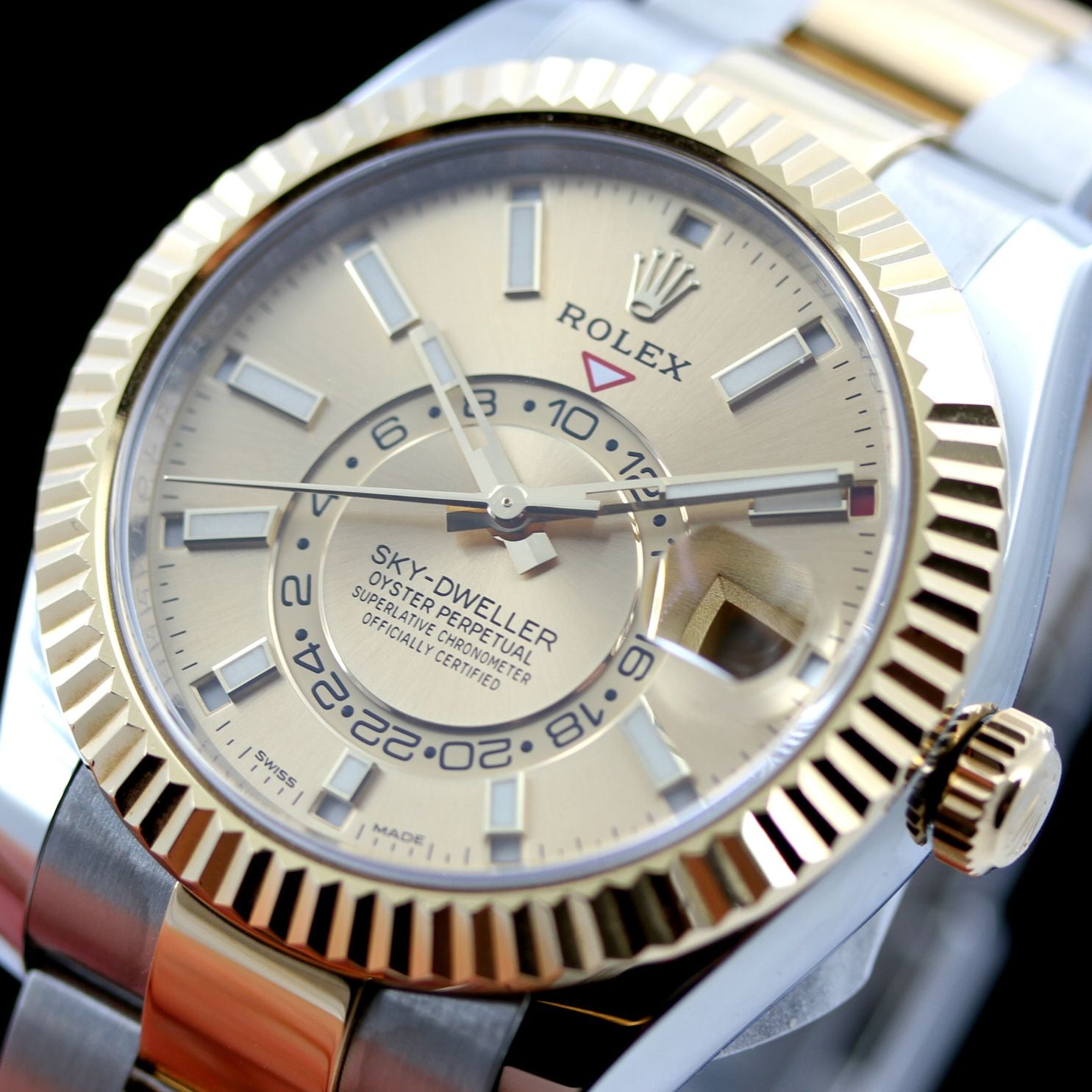 Rolex Sky - Dweller 42mm, Bicolor, Ref. 326933, Papiere+Box - LUXUHRIA