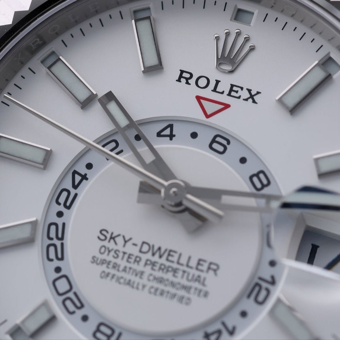 Rolex Sky - Dweller 42mm, Edelstahl, weisses Zifferblatt, 326934, B+P - LUXUHRIA