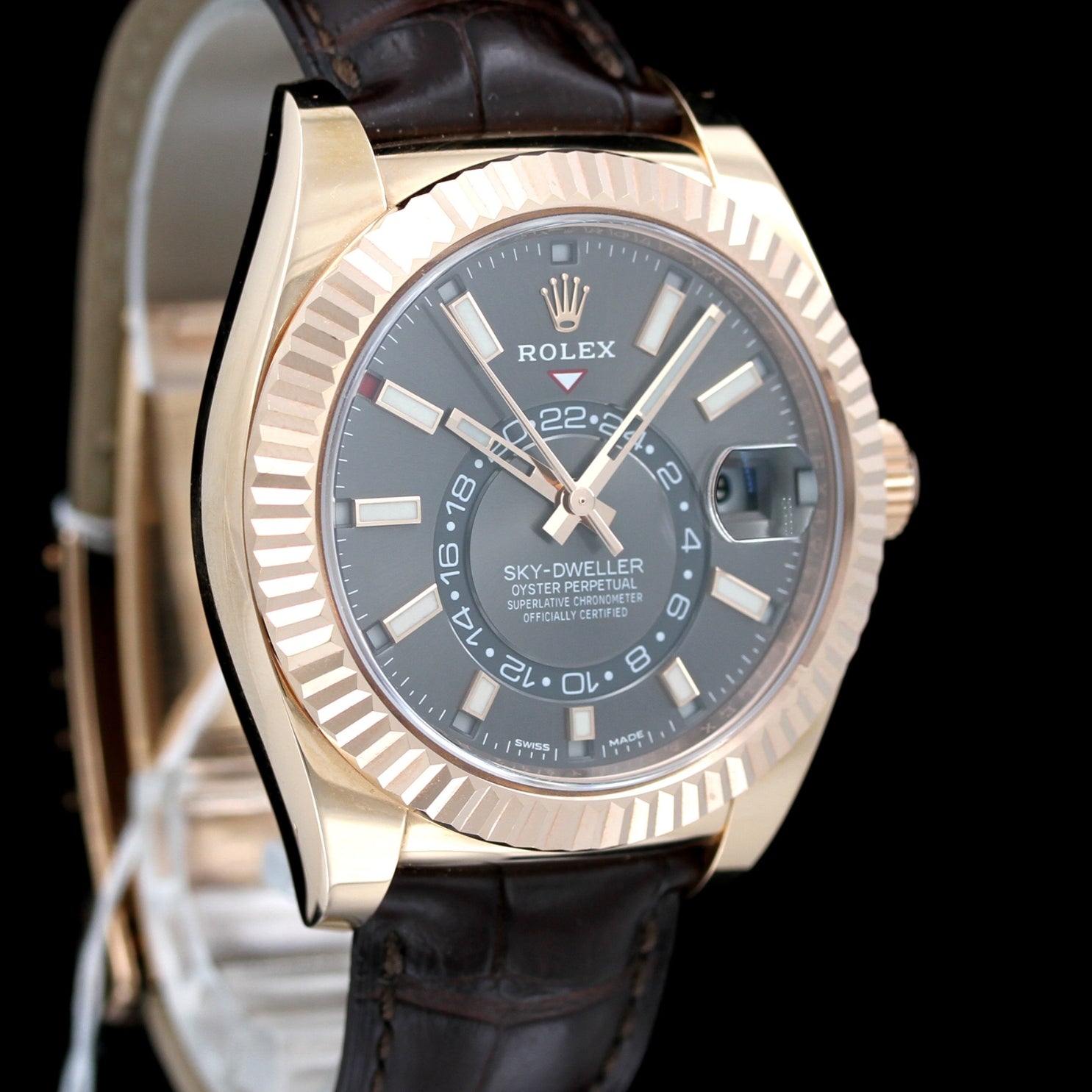 Rolex Sky - Dweller 42mm, Everose Gold, Grey Dial, Ref. 326135, B+P - LUXUHRIA